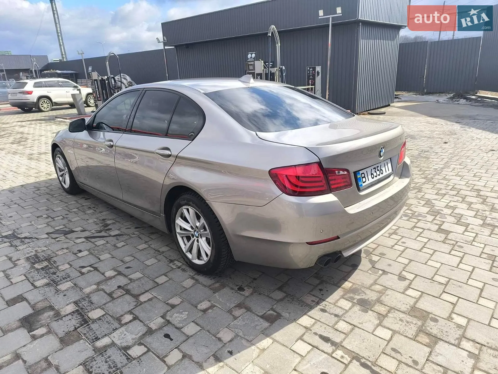 2011 BMW 5er - мініатюра 8