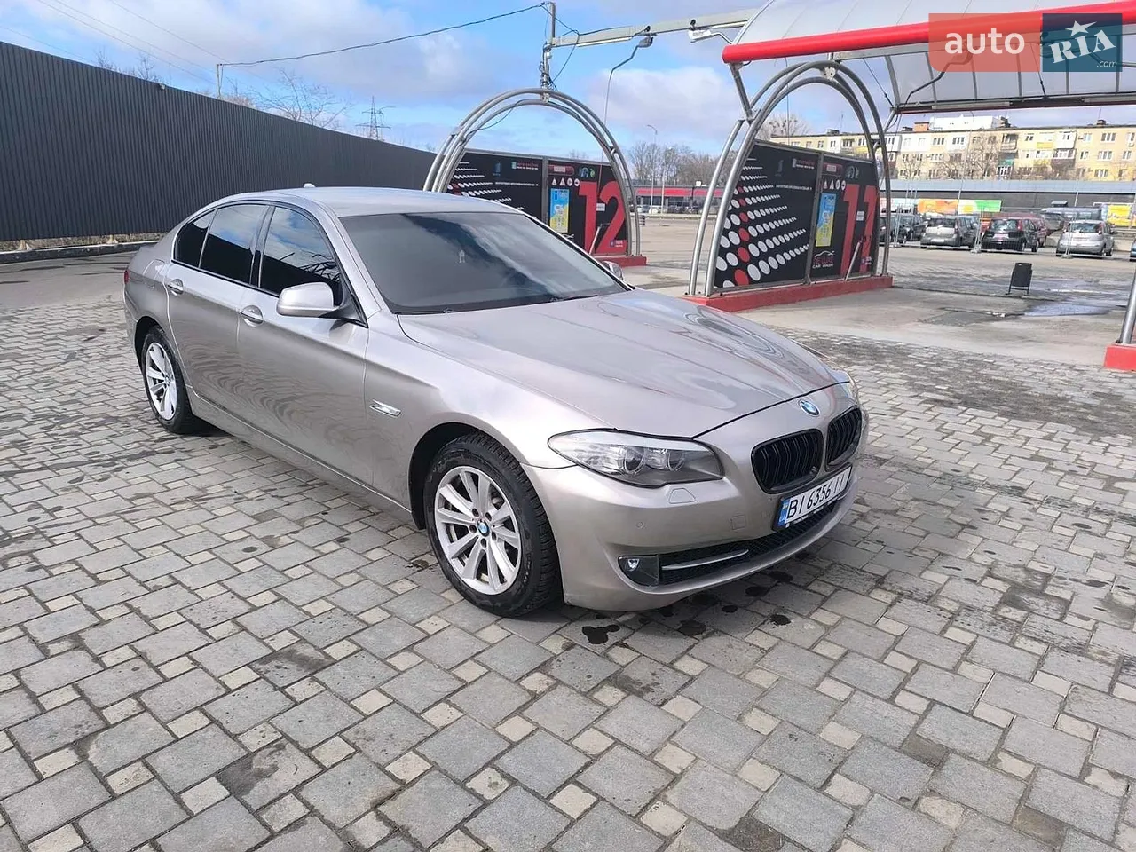 2012 BMW 5er - мініатюра 16