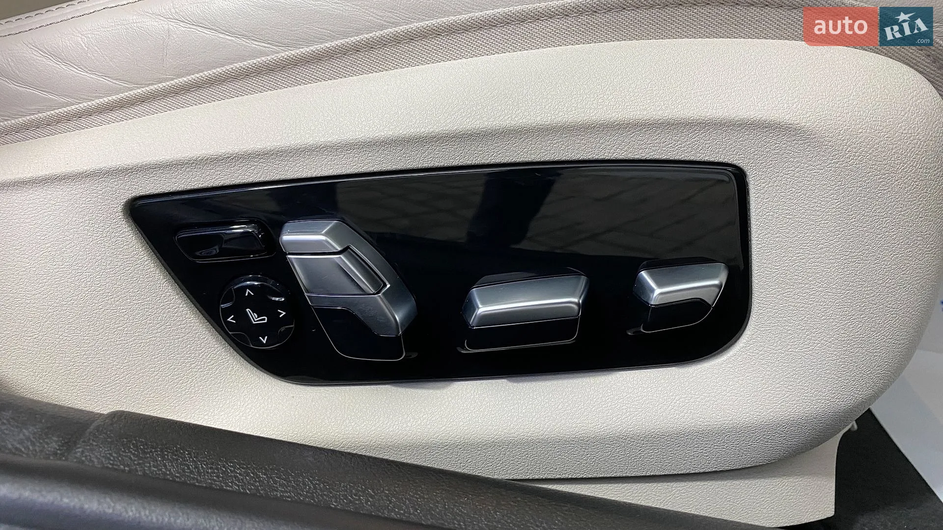 2017 BMW 5er - мініатюра 33