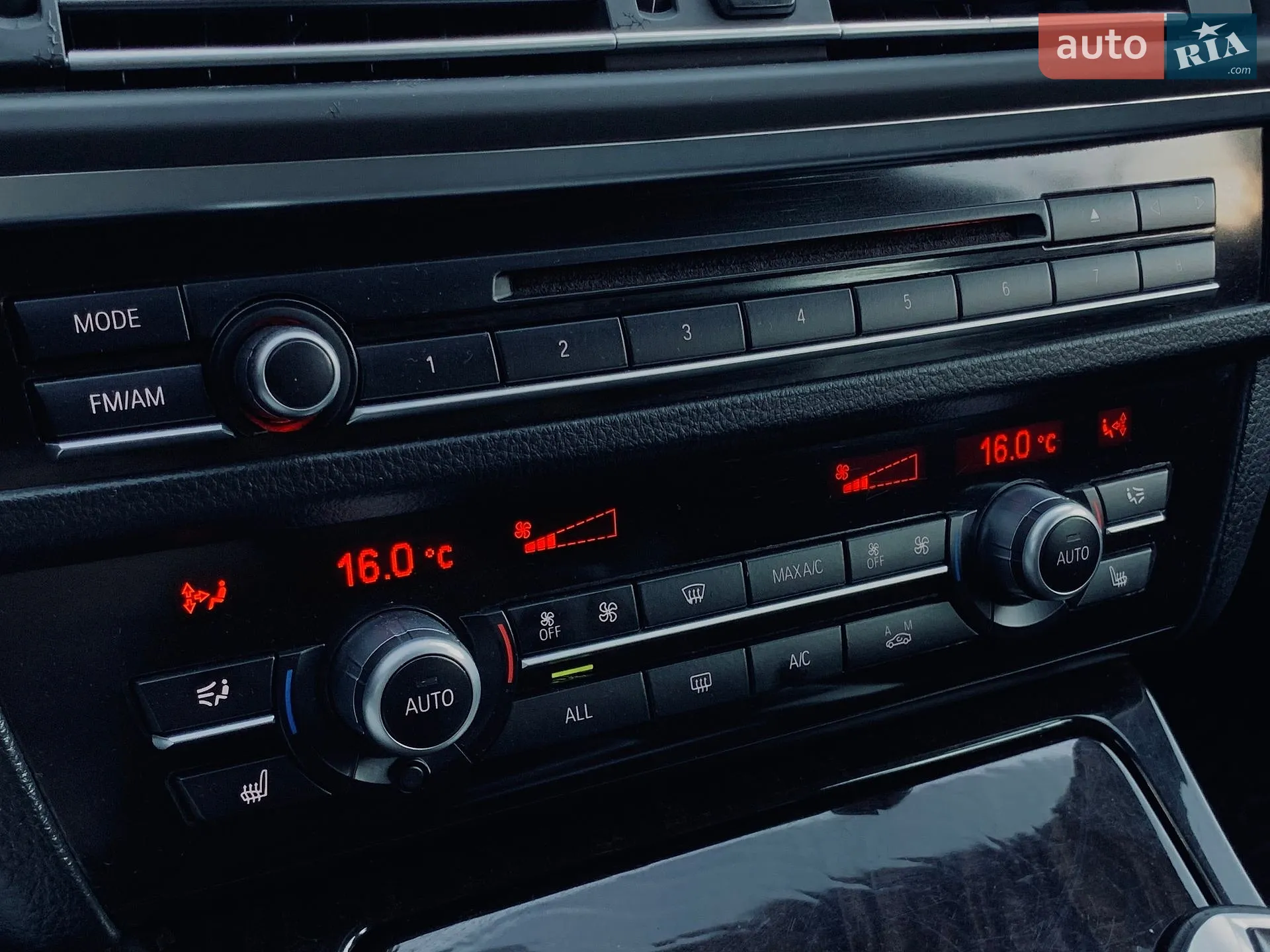 2012 BMW 5er - мініатюра 34