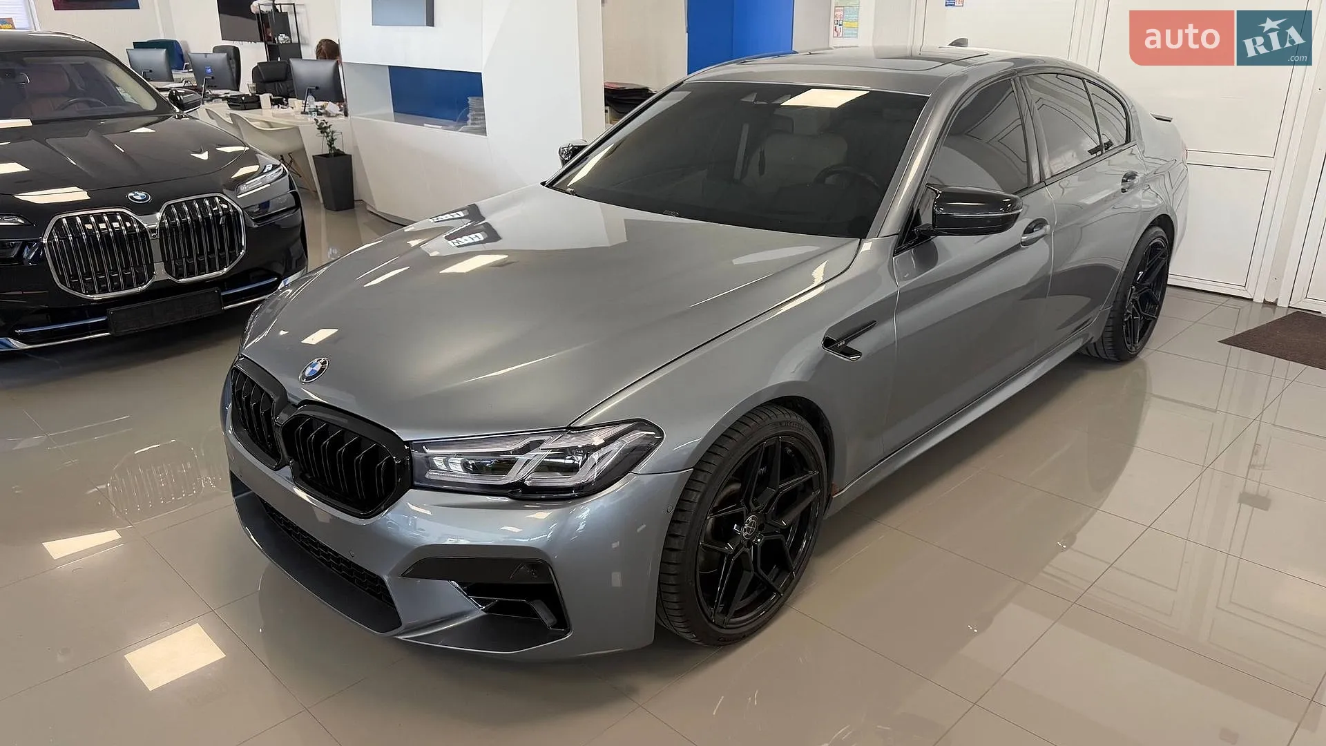 2019 BMW 5er - мініатюра 3