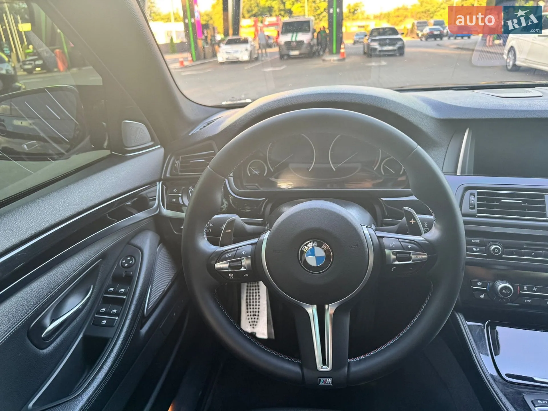 2016 BMW 5er - мініатюра 15