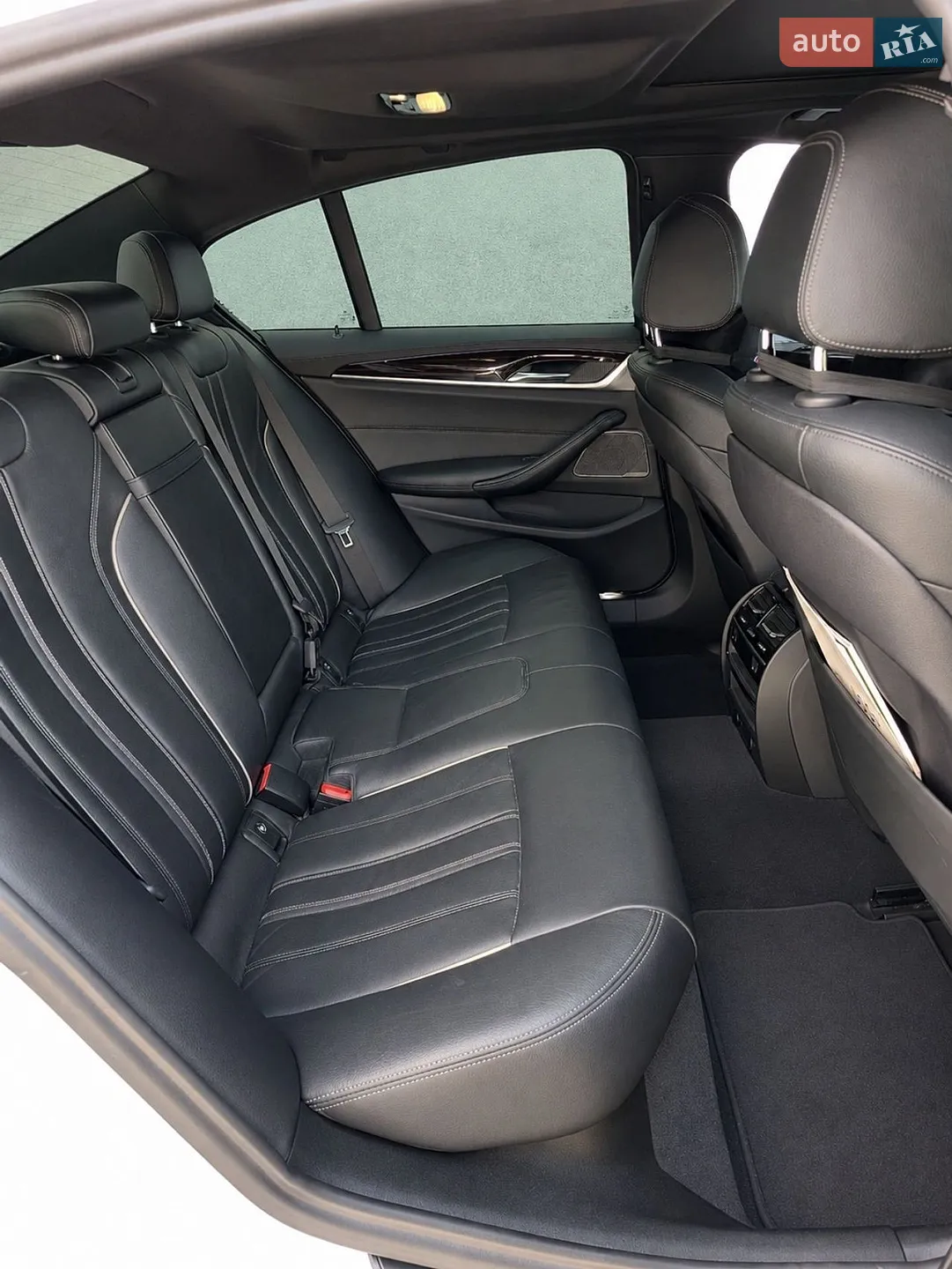 2017 BMW 5er - мініатюра 19