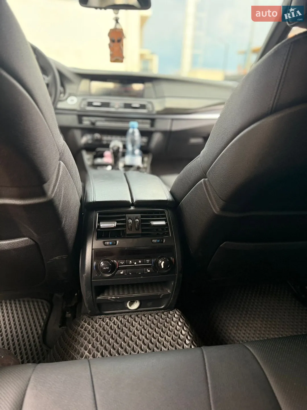 2012 BMW 5er - мініатюра 9