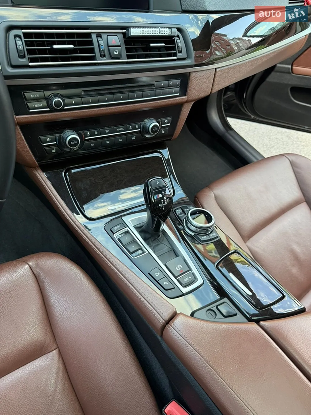 2012 BMW 5er - мініатюра 16