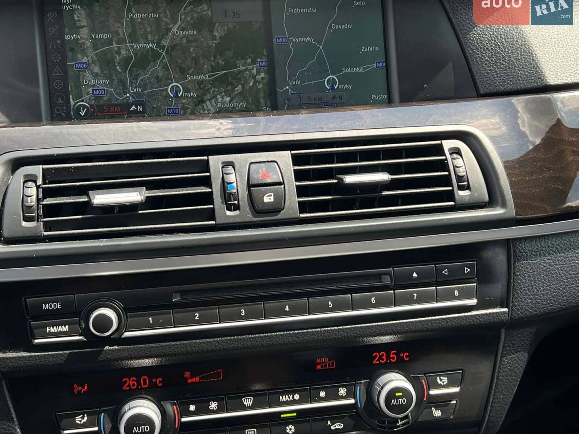 2012 BMW 5er - мініатюра 23
