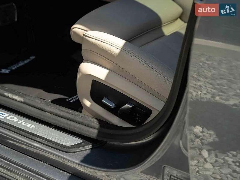 BMW 5 Series 2019 VIN WBAJA9C50KB392639 фото оголошення 20 з 81