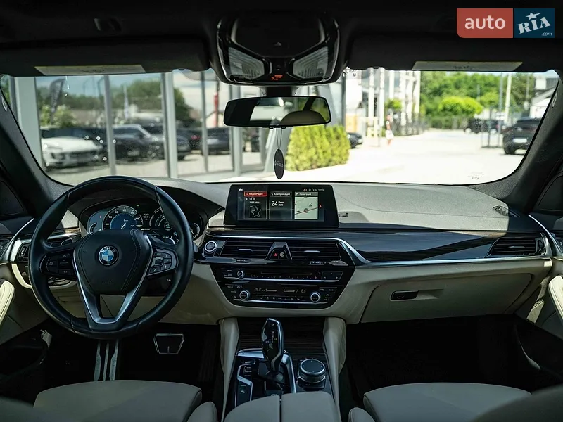 BMW 5 Series 2019 VIN WBAJA9C50KB392639 фото оголошення 25 з 81