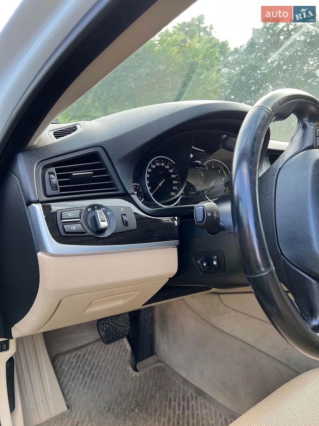 2012 BMW 5er - мініатюра 8