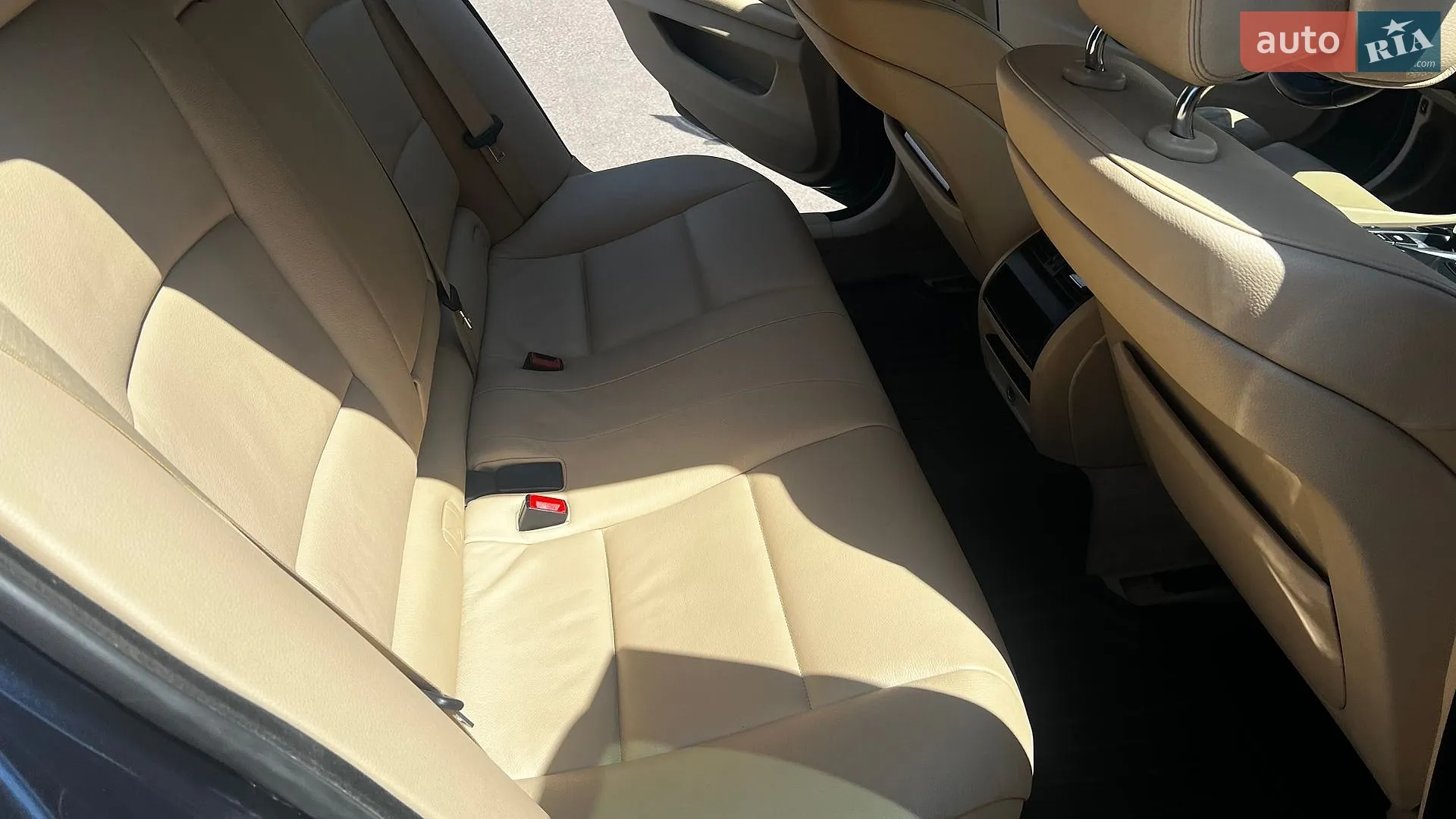 2012 BMW 5er - мініатюра 20