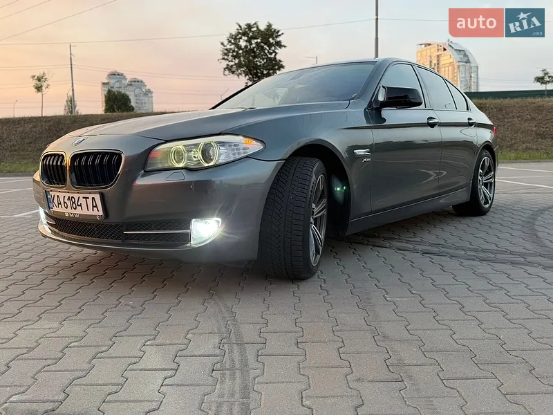 BMW 5 Series 2011 VIN WBAFU7C5XBC877351 фото оголошення 2 з 80