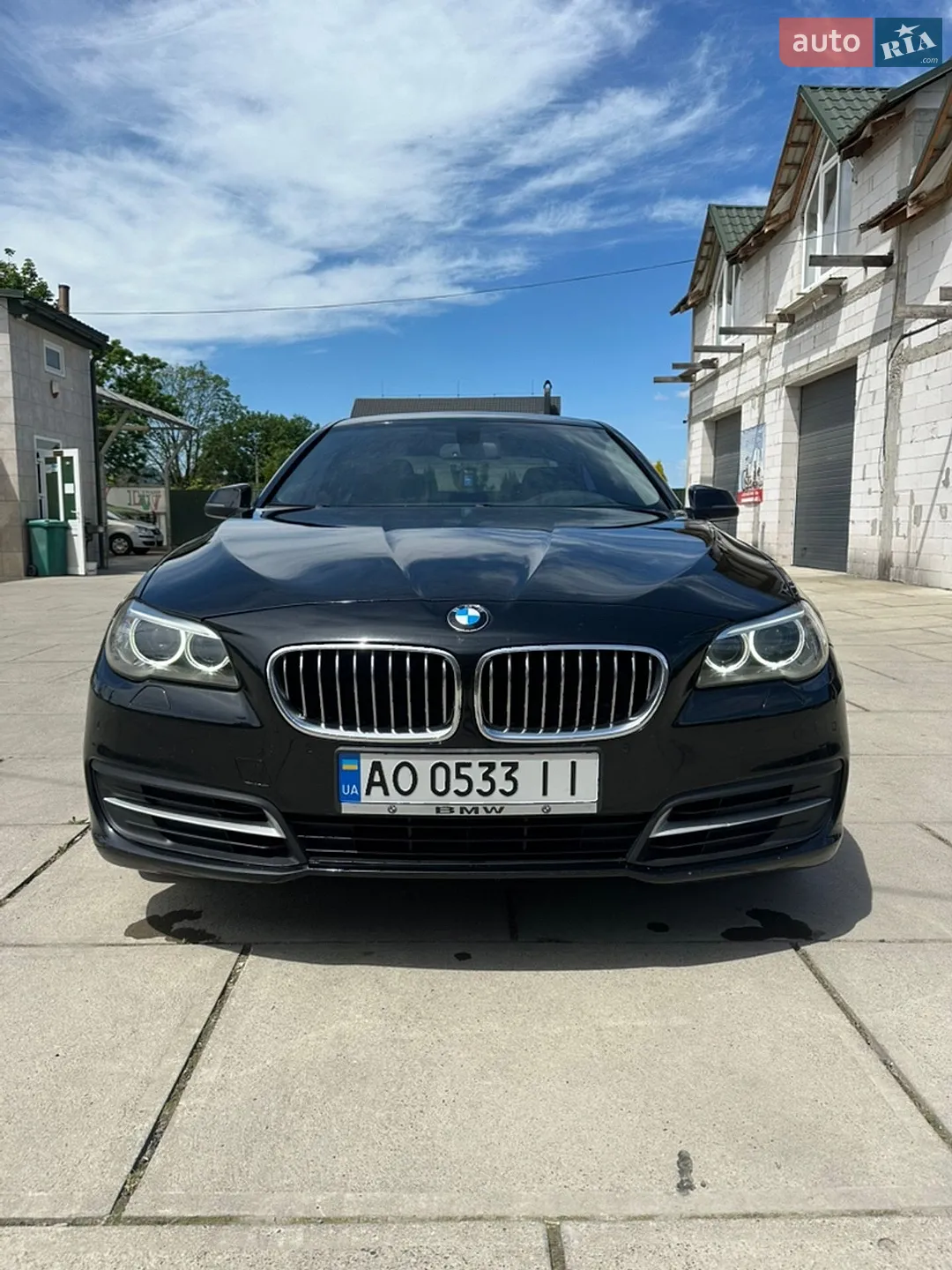 BMW 5 Series 2014 VIN WBA5C11030D035686 фото оголошення 2 з 38