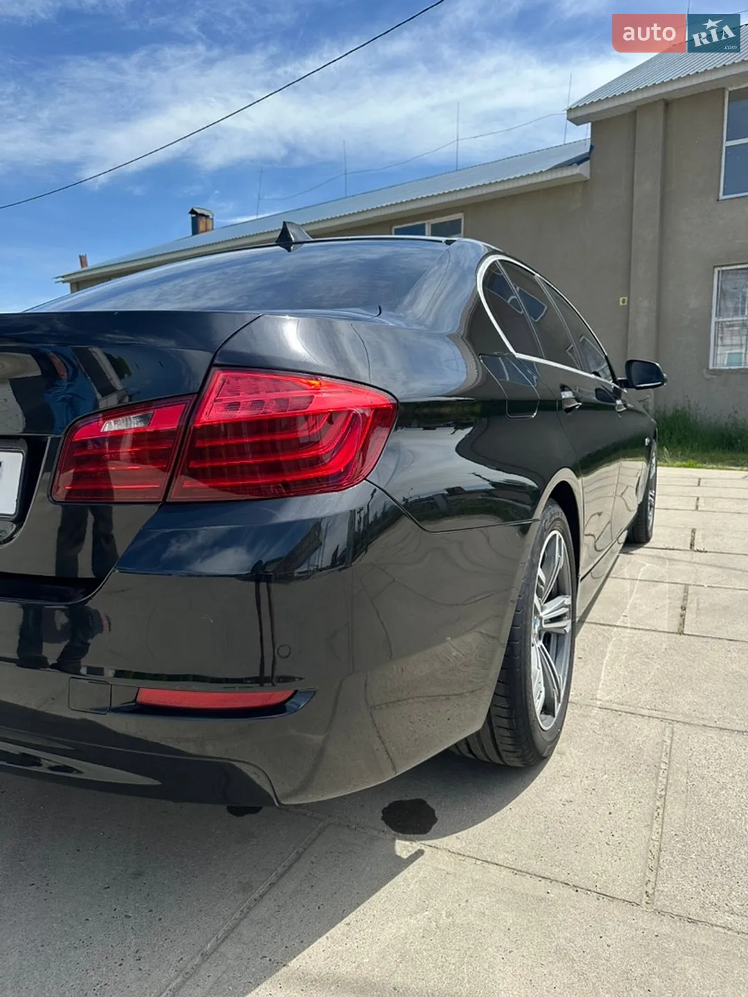 BMW 5 Series 2014 VIN WBA5C11030D035686 фото оголошення 10 з 38