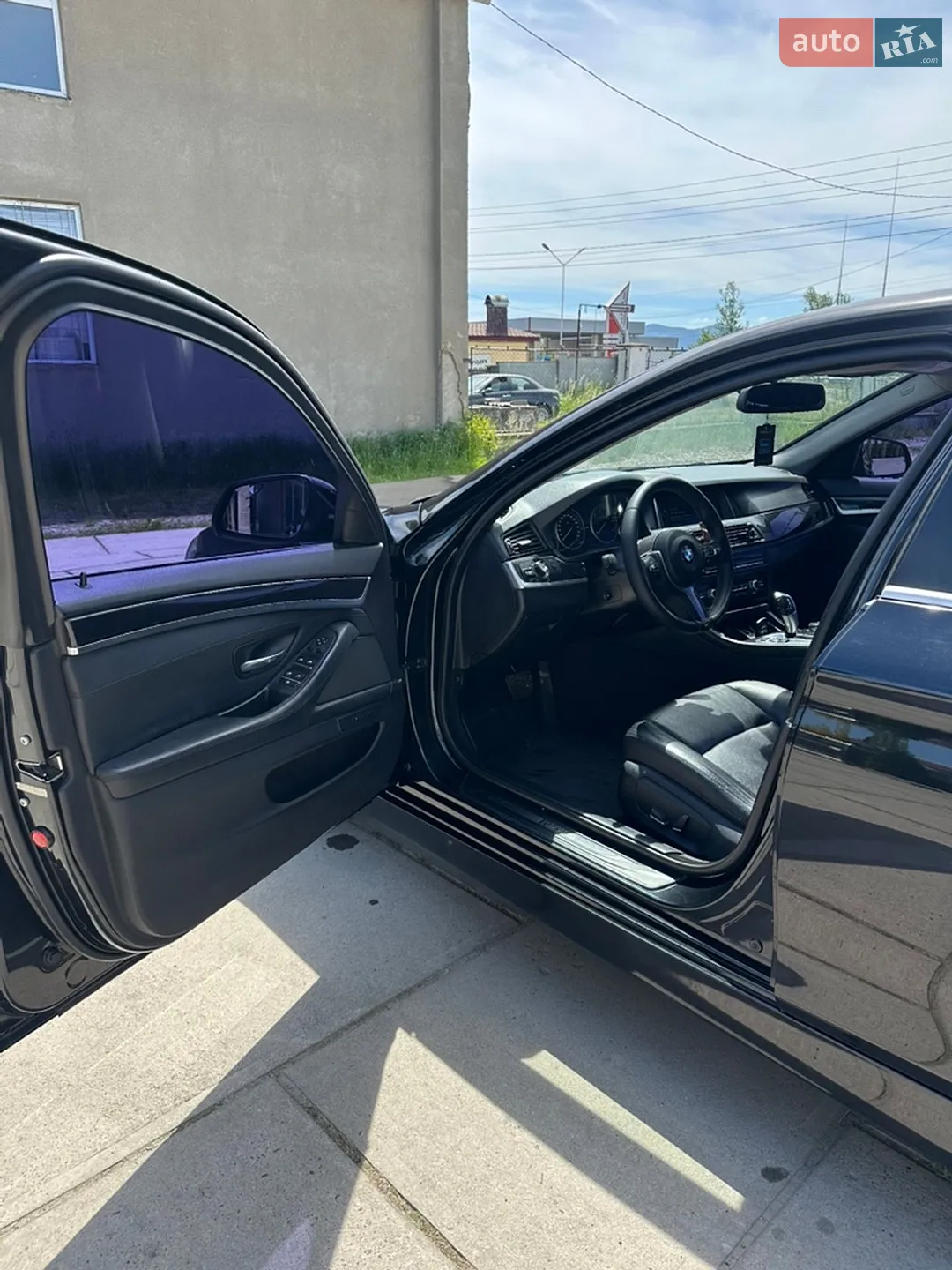 BMW 5 Series 2014 VIN WBA5C11030D035686 фото оголошення 18 з 38