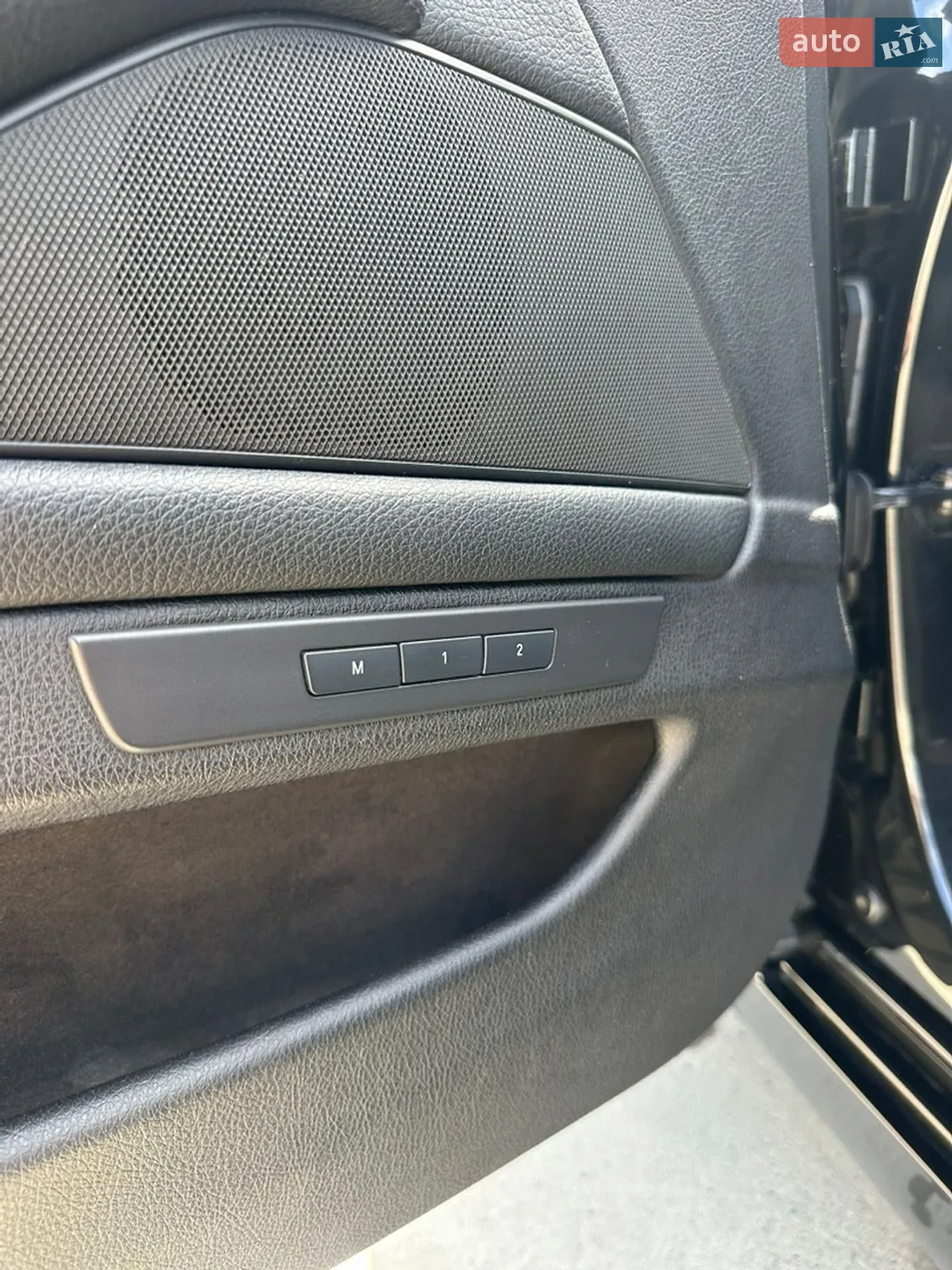 BMW 5 Series 2014 VIN WBA5C11030D035686 фото оголошення 29 з 38