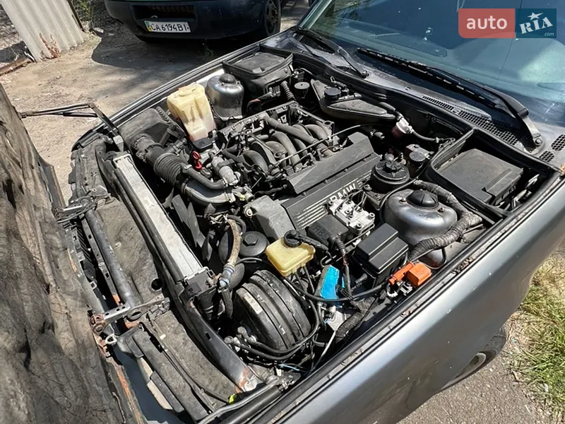 BMW 5 Series 1994 VIN WBAHE11010GE15778 фото оголошення 16 з 51