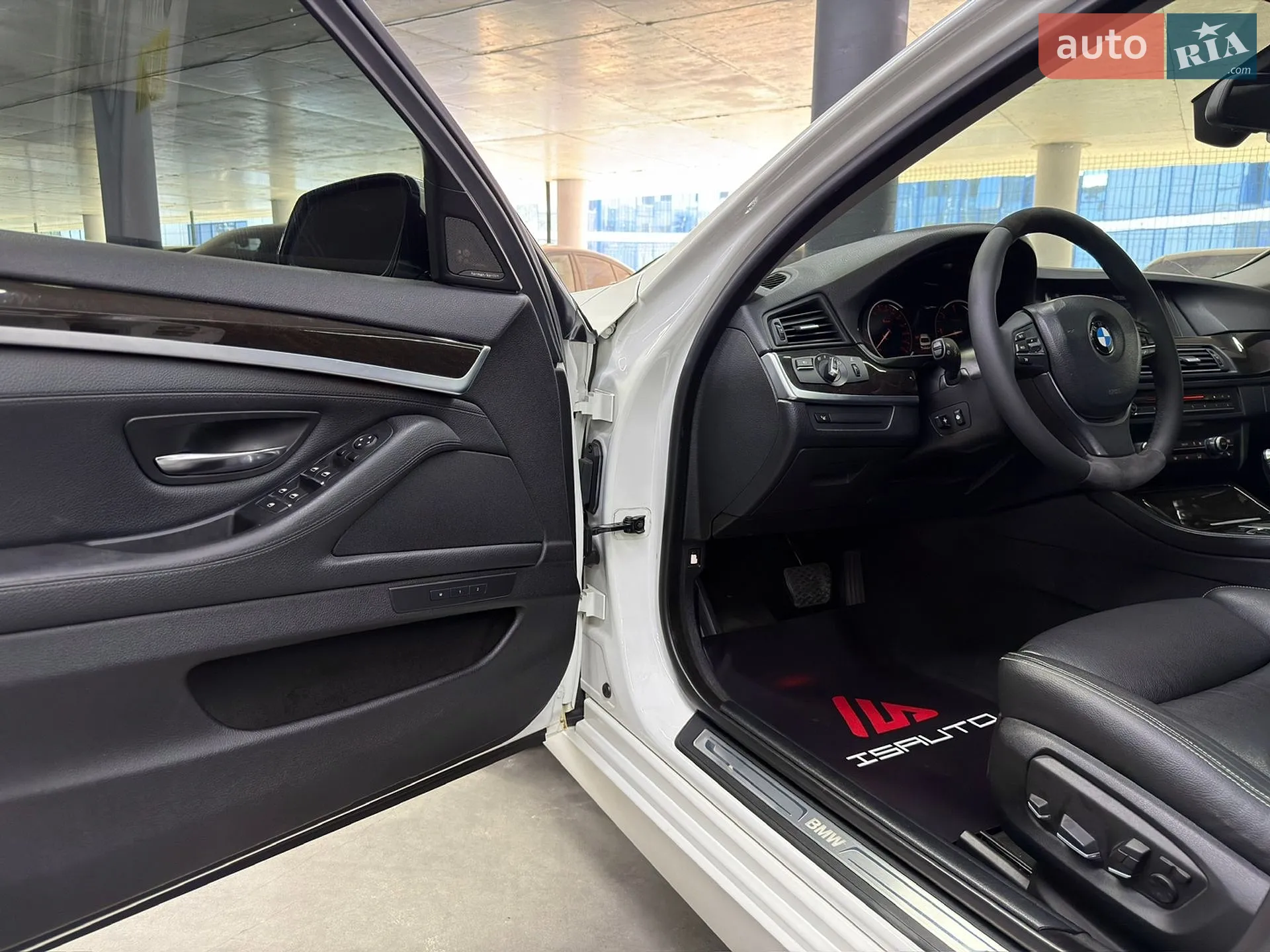 2013 BMW 5er - мініатюра 19