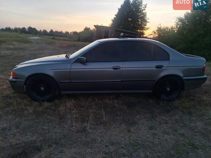 BMW 5 Series 1996 VIN WBADD51060BP00303 фото оголошення 2 з 62