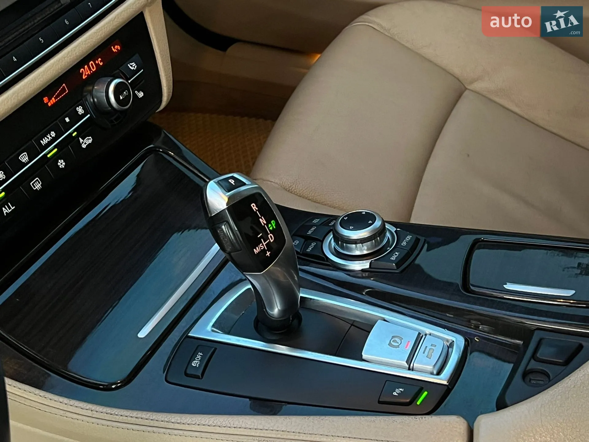 2010 BMW 5er - мініатюра 31