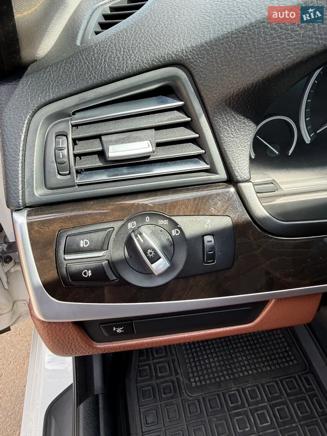 2012 BMW 5er - мініатюра 15