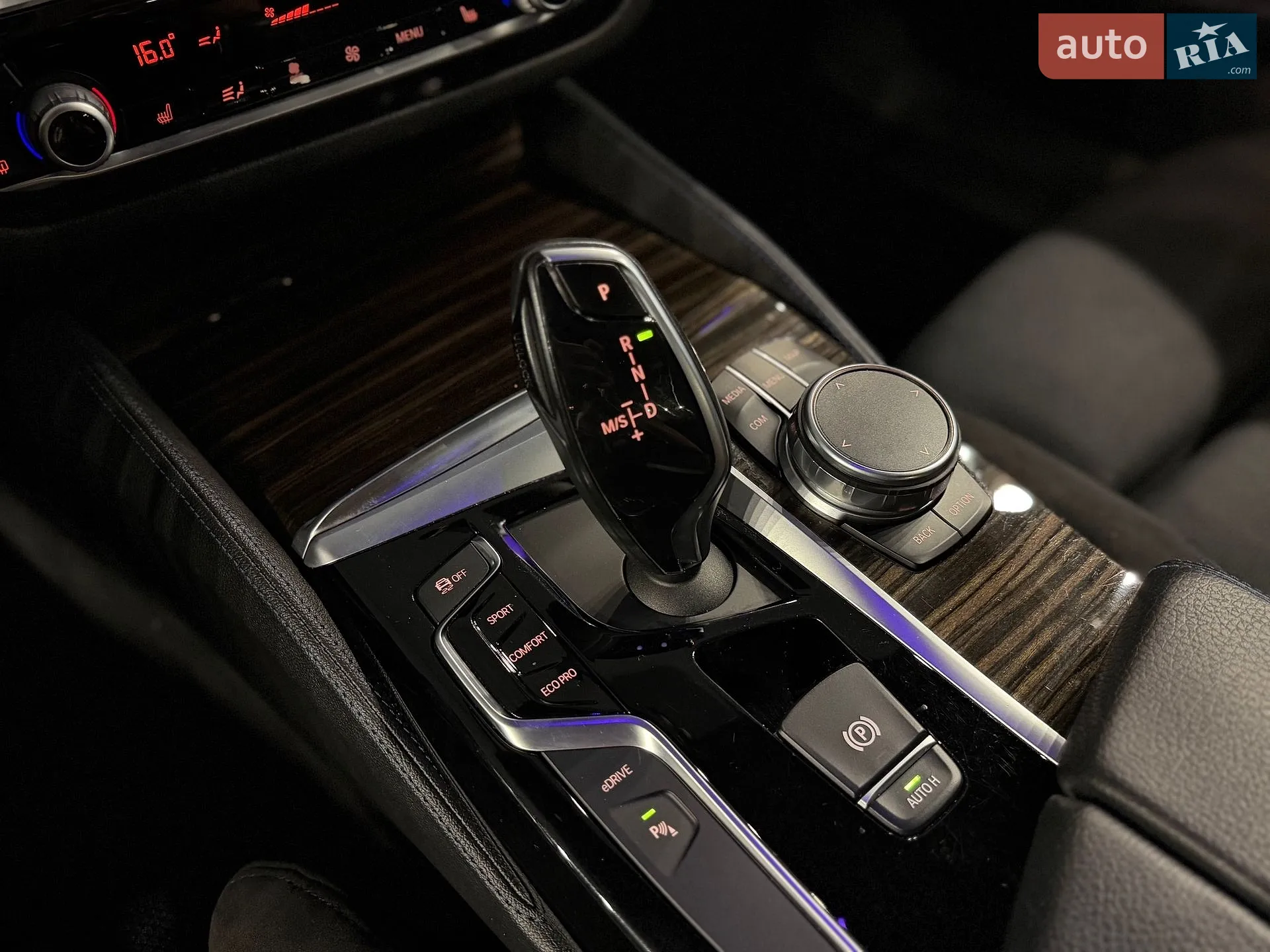 2017 BMW 5er - мініатюра 24