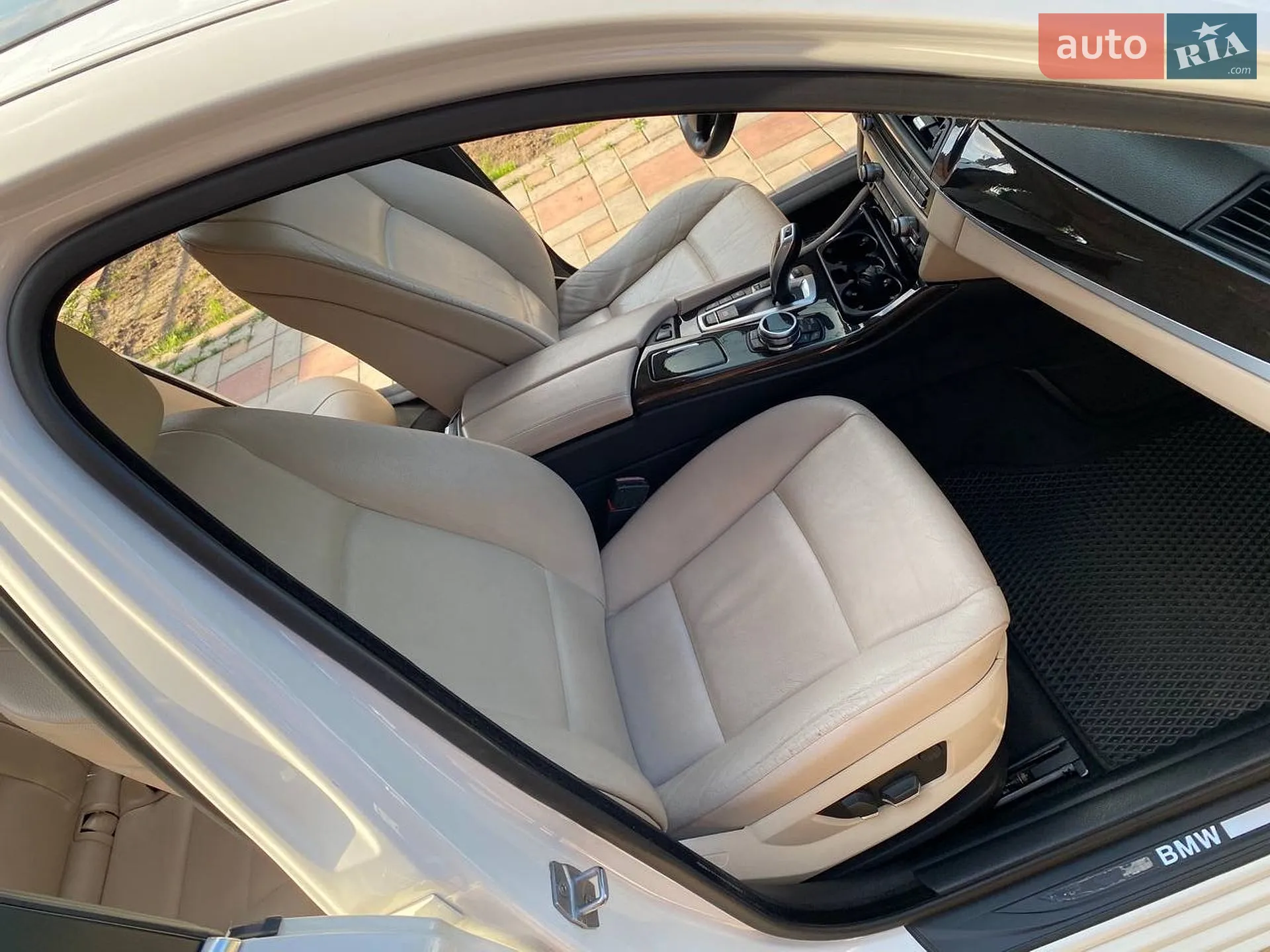 2013 BMW 5er - мініатюра 8