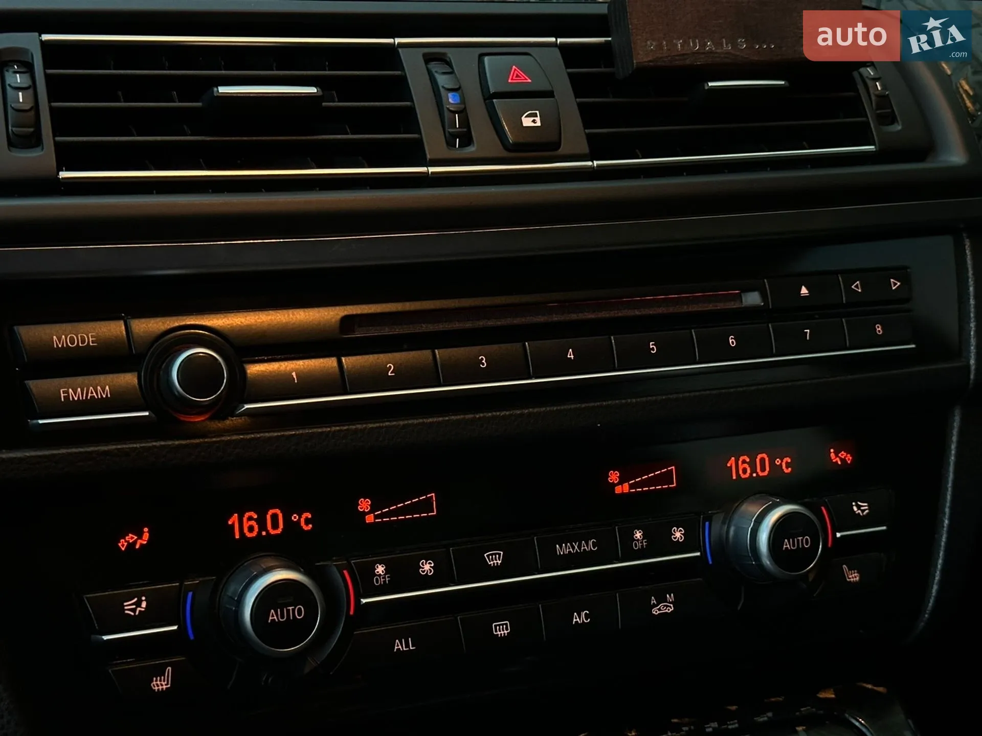 2012 BMW 5er - мініатюра 36