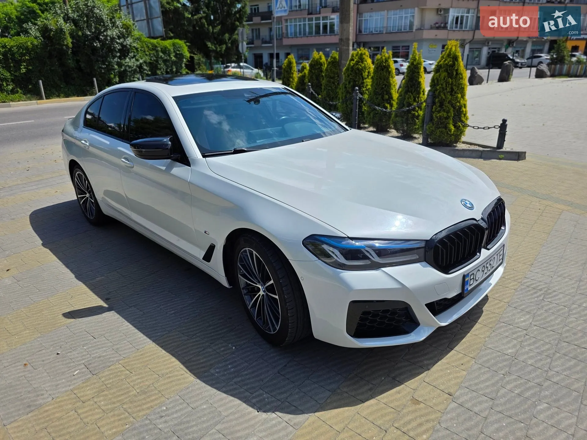 2022 BMW 5er - мініатюра 5