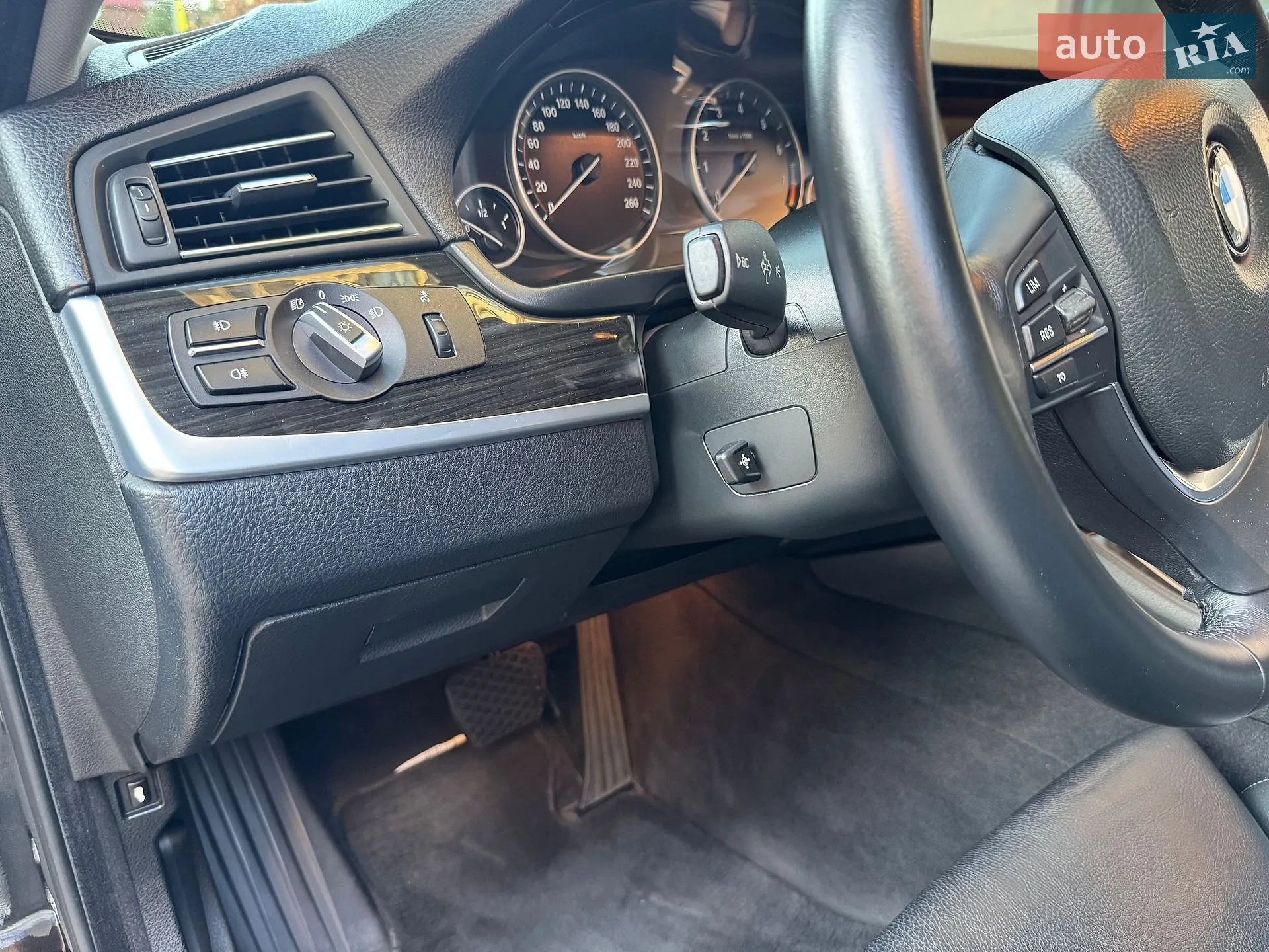 2012 BMW 5er - мініатюра 17
