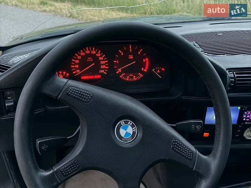 BMW 5 Series 1991 VIN WBAHA51040BA87367 фото оголошення 10 з 46