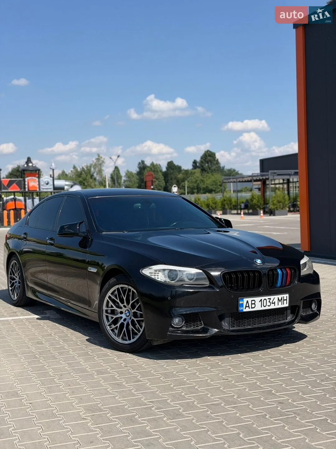 2013 BMW 5er - мініатюра 2
