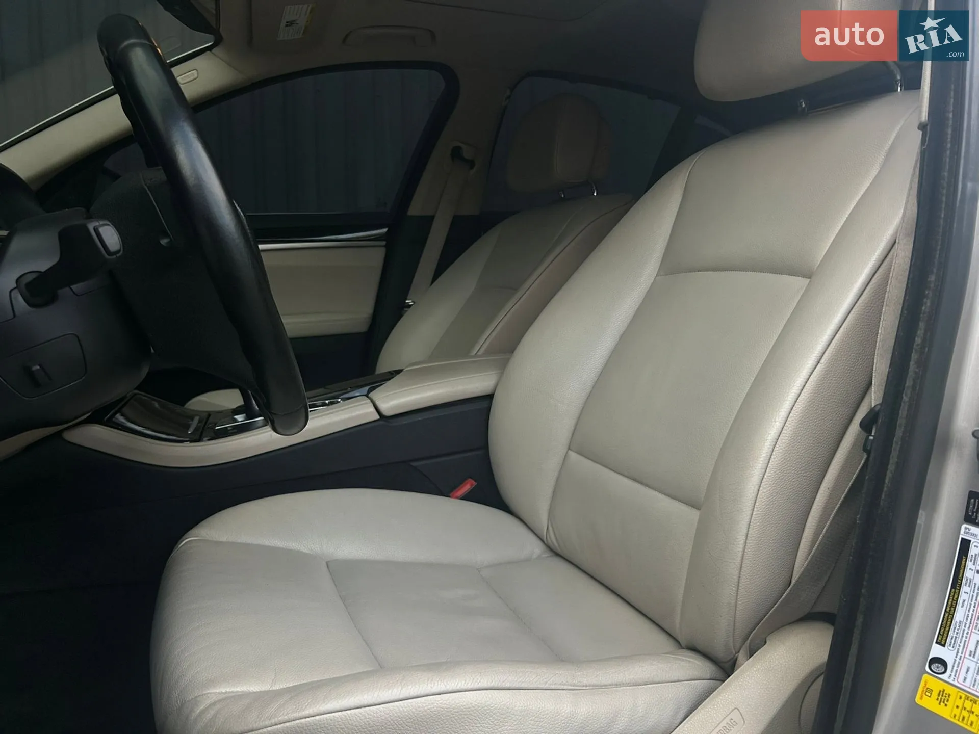 2011 BMW 5er - мініатюра 11