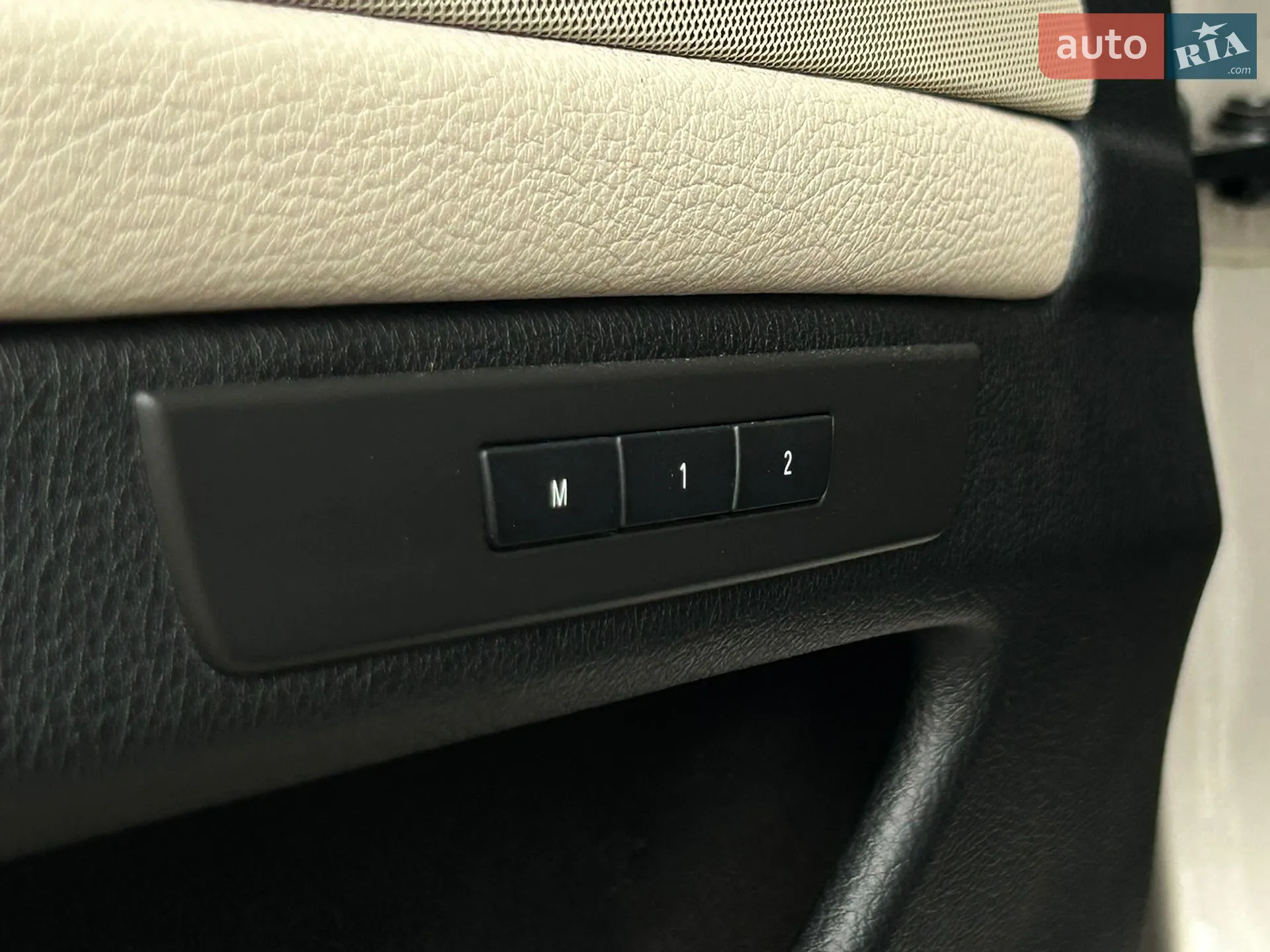 2011 BMW 5er - мініатюра 16