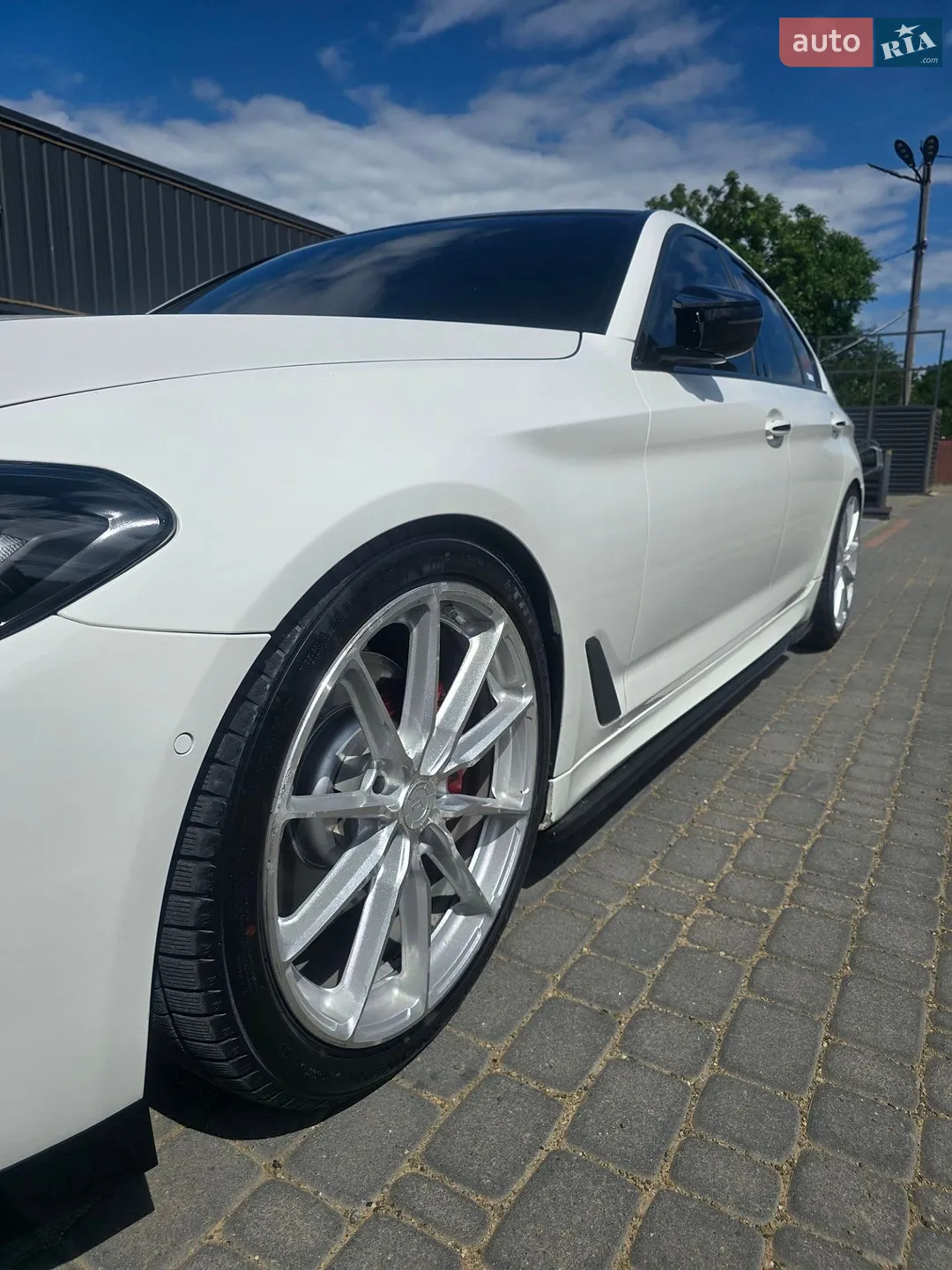2017 BMW 5er - мініатюра 2