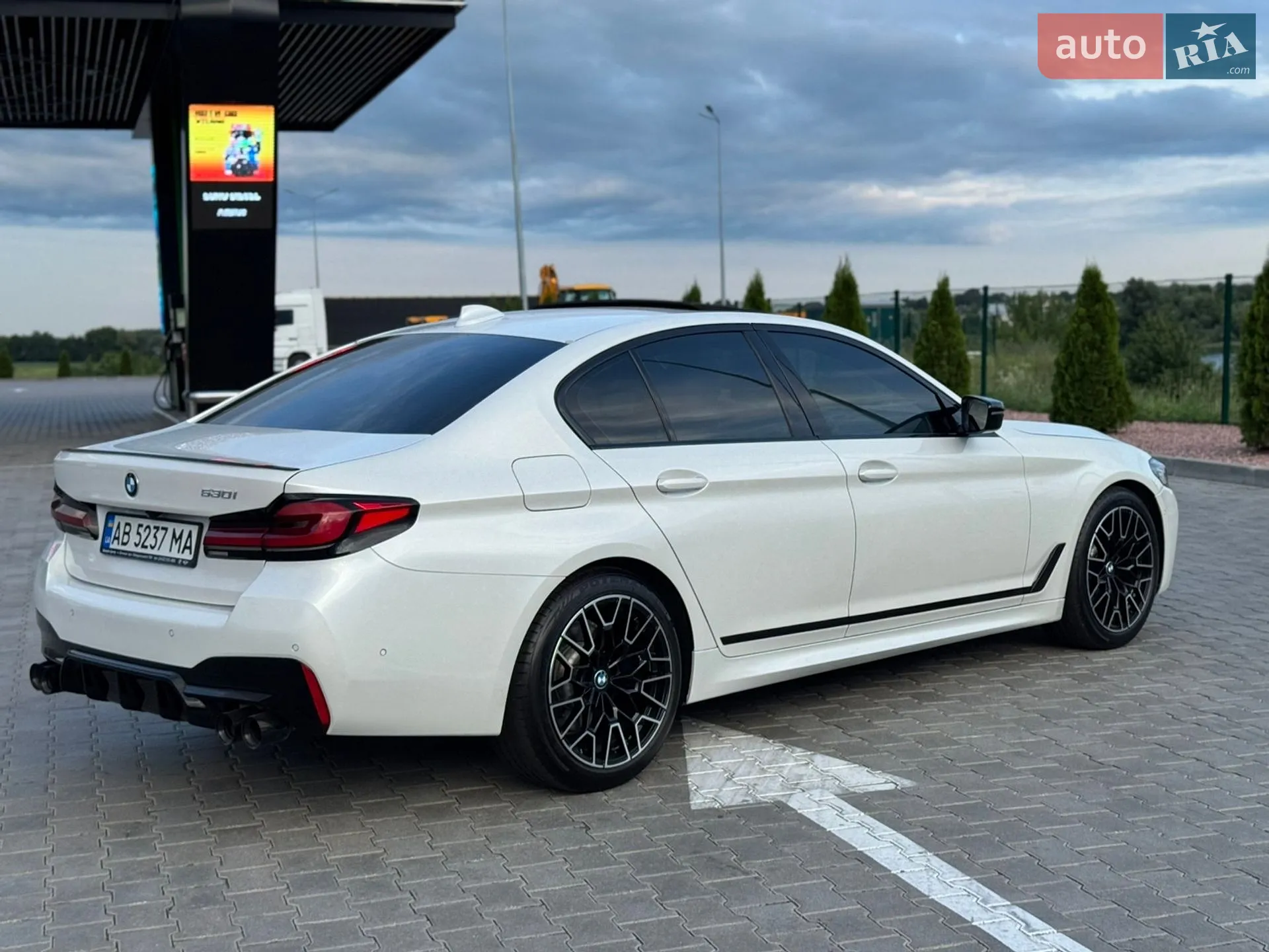 2018 BMW 5er - мініатюра 14