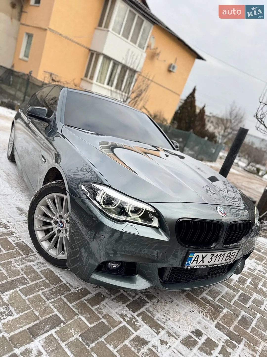 2010 BMW 5er - мініатюра 2