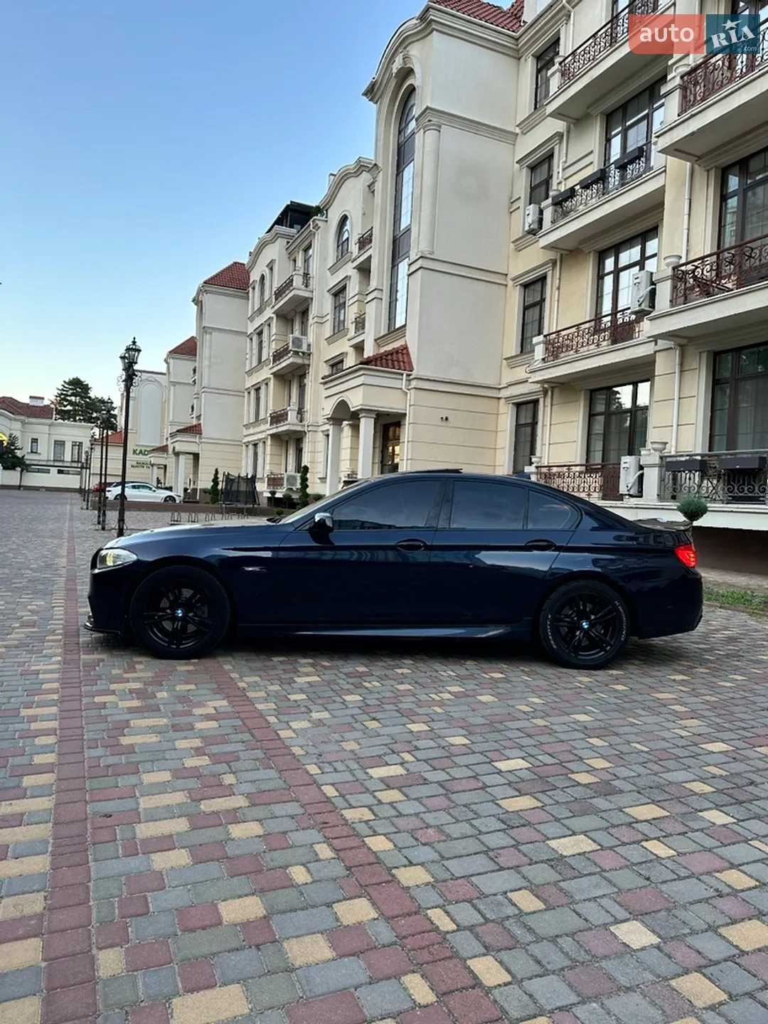 2011 BMW 5er - мініатюра 4