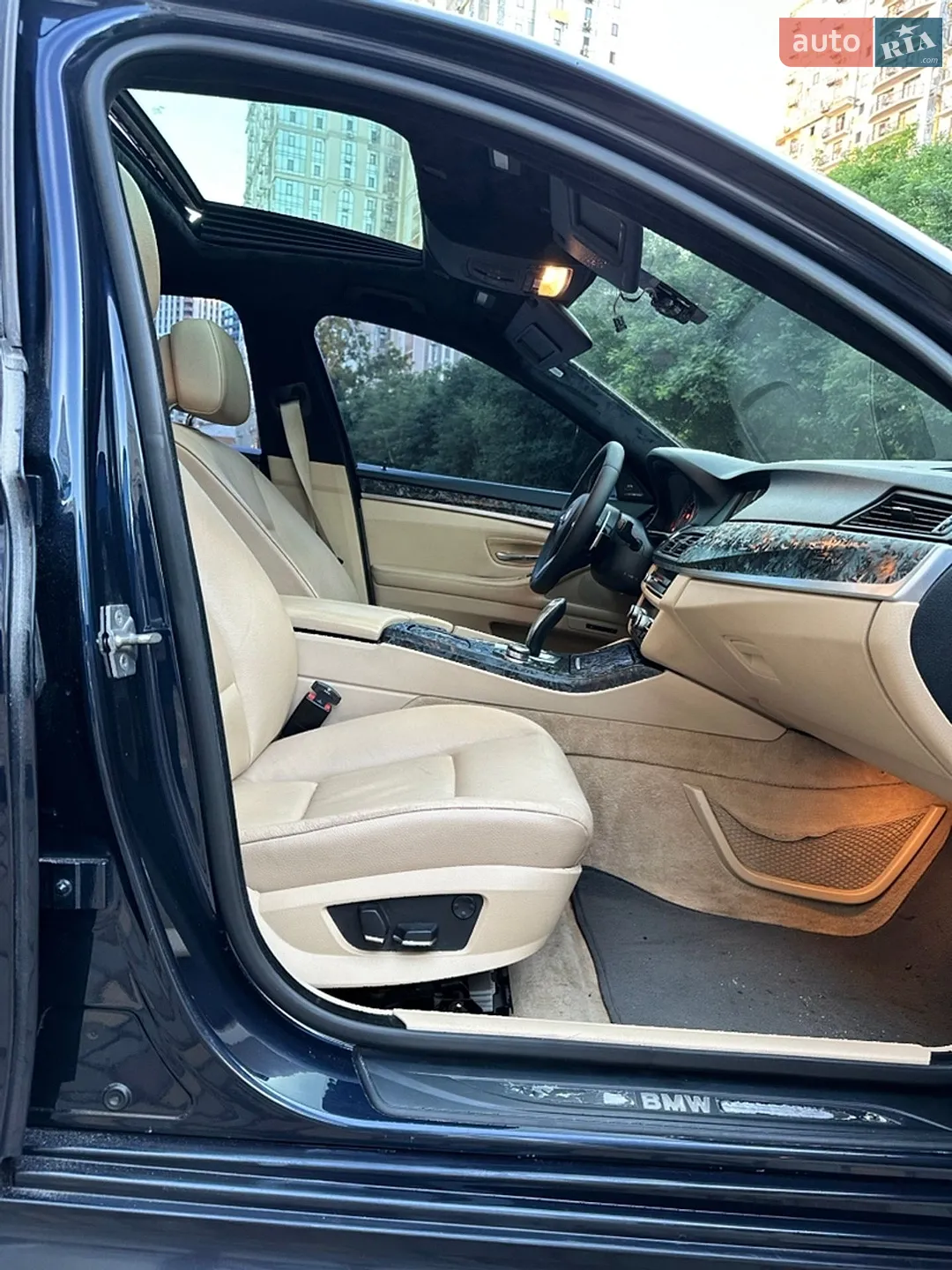 2011 BMW 5er - мініатюра 15
