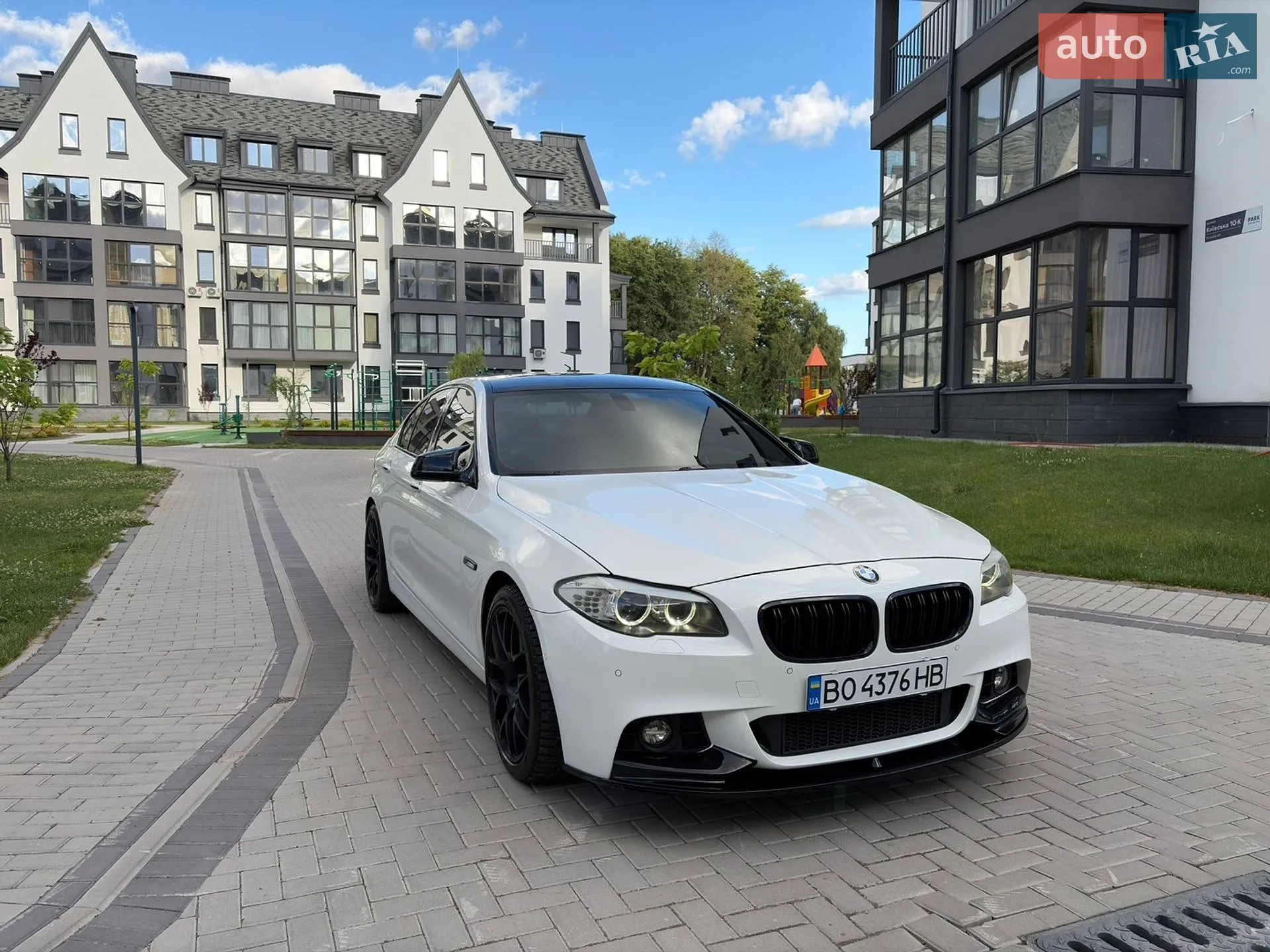 2011 BMW 5er - мініатюра 4