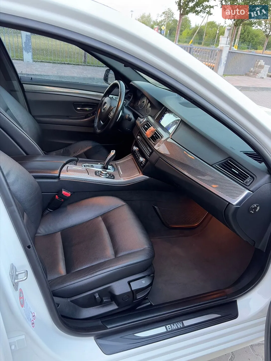 2011 BMW 5er - мініатюра 15