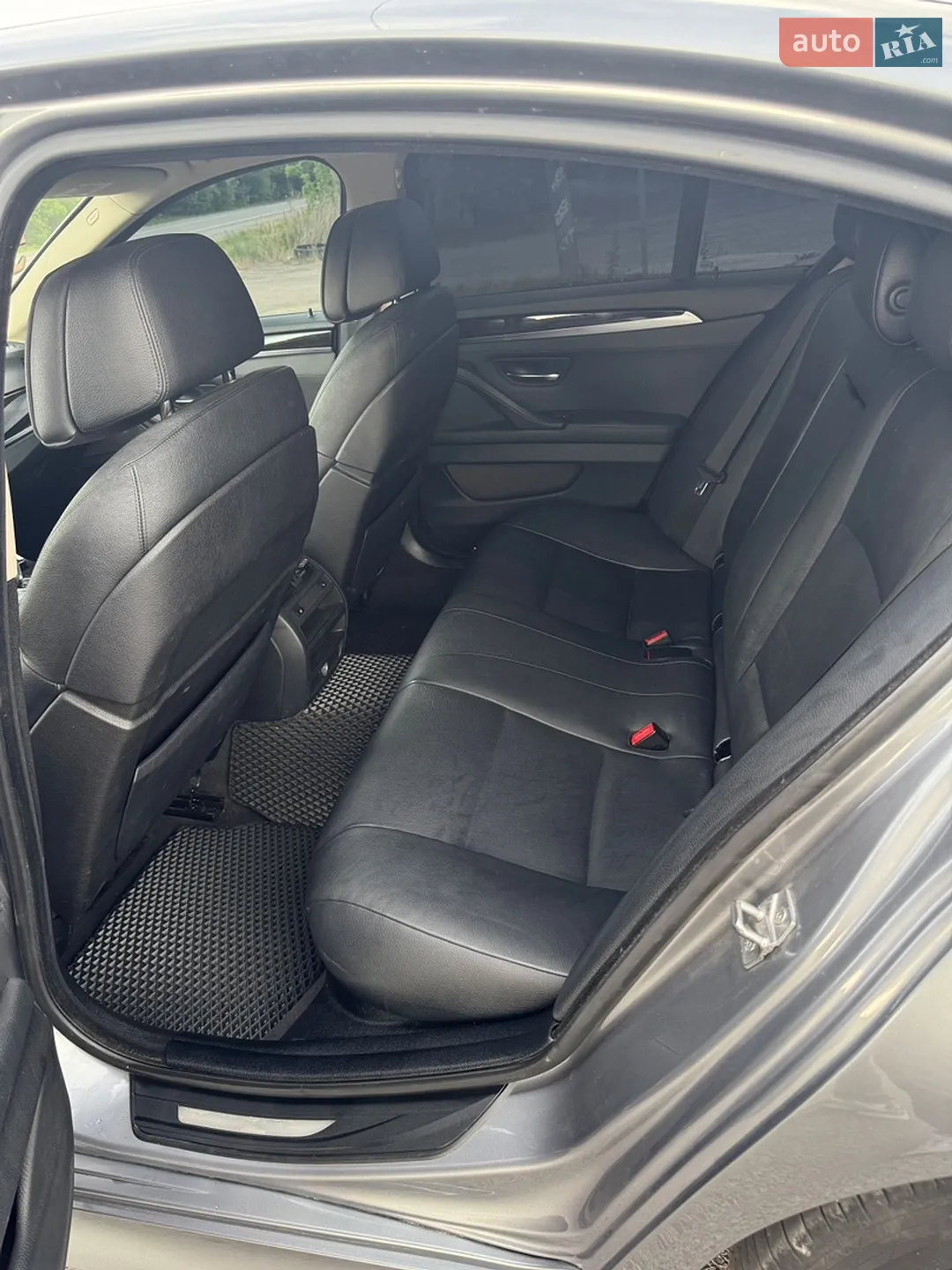 2010 BMW 5er - мініатюра 13