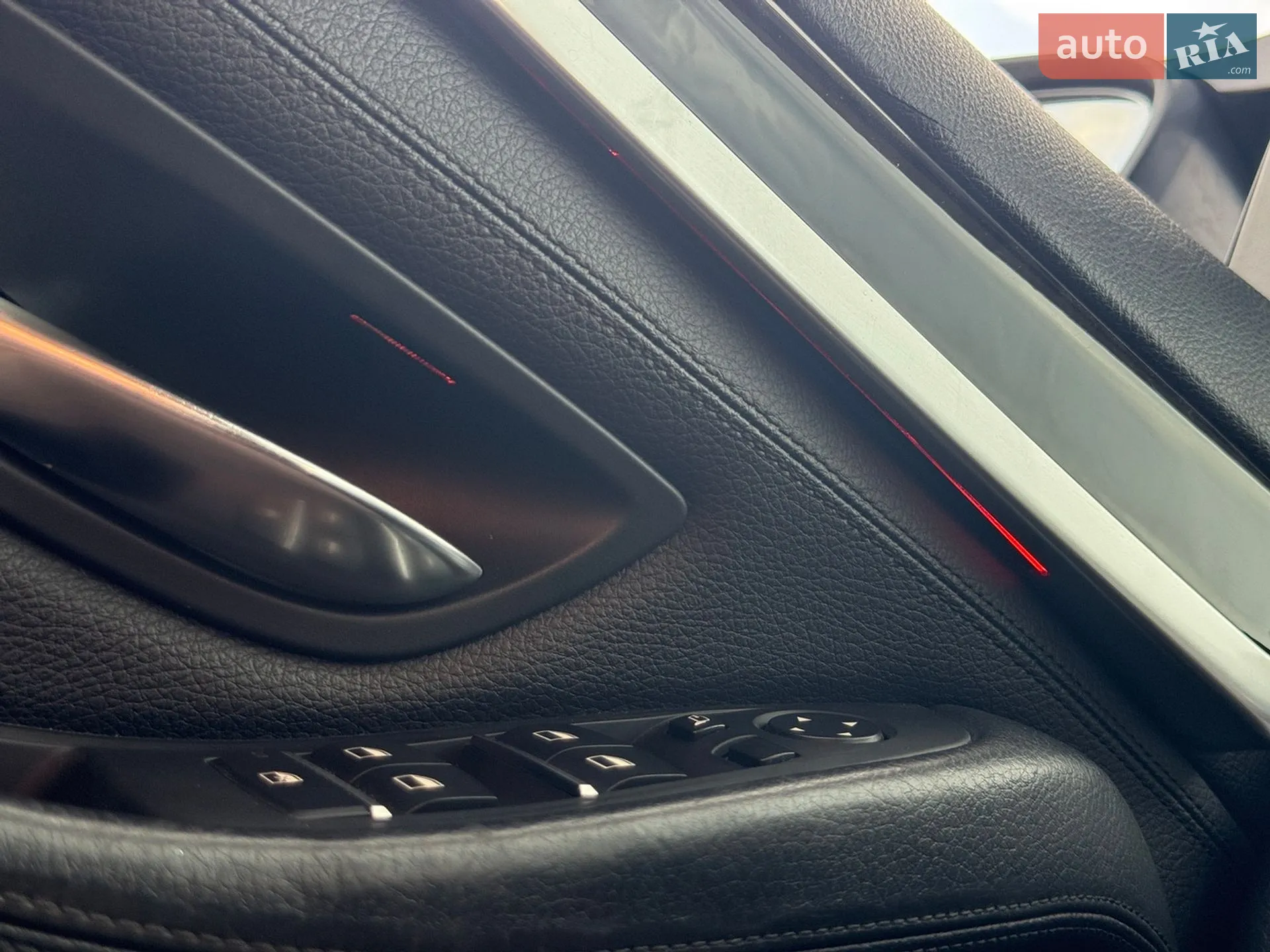 2010 BMW 5er - мініатюра 27