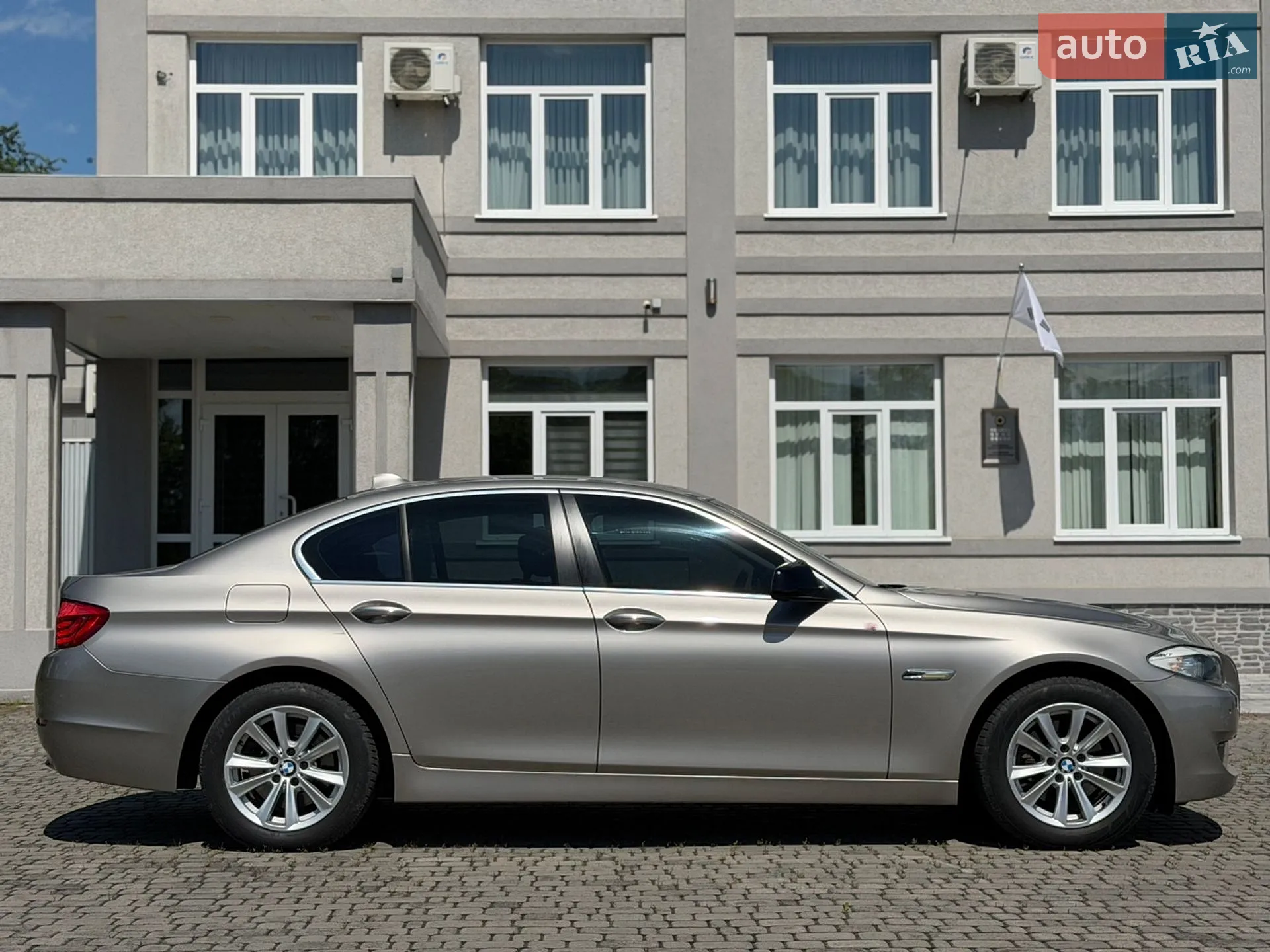 2010 BMW 5er - мініатюра 15
