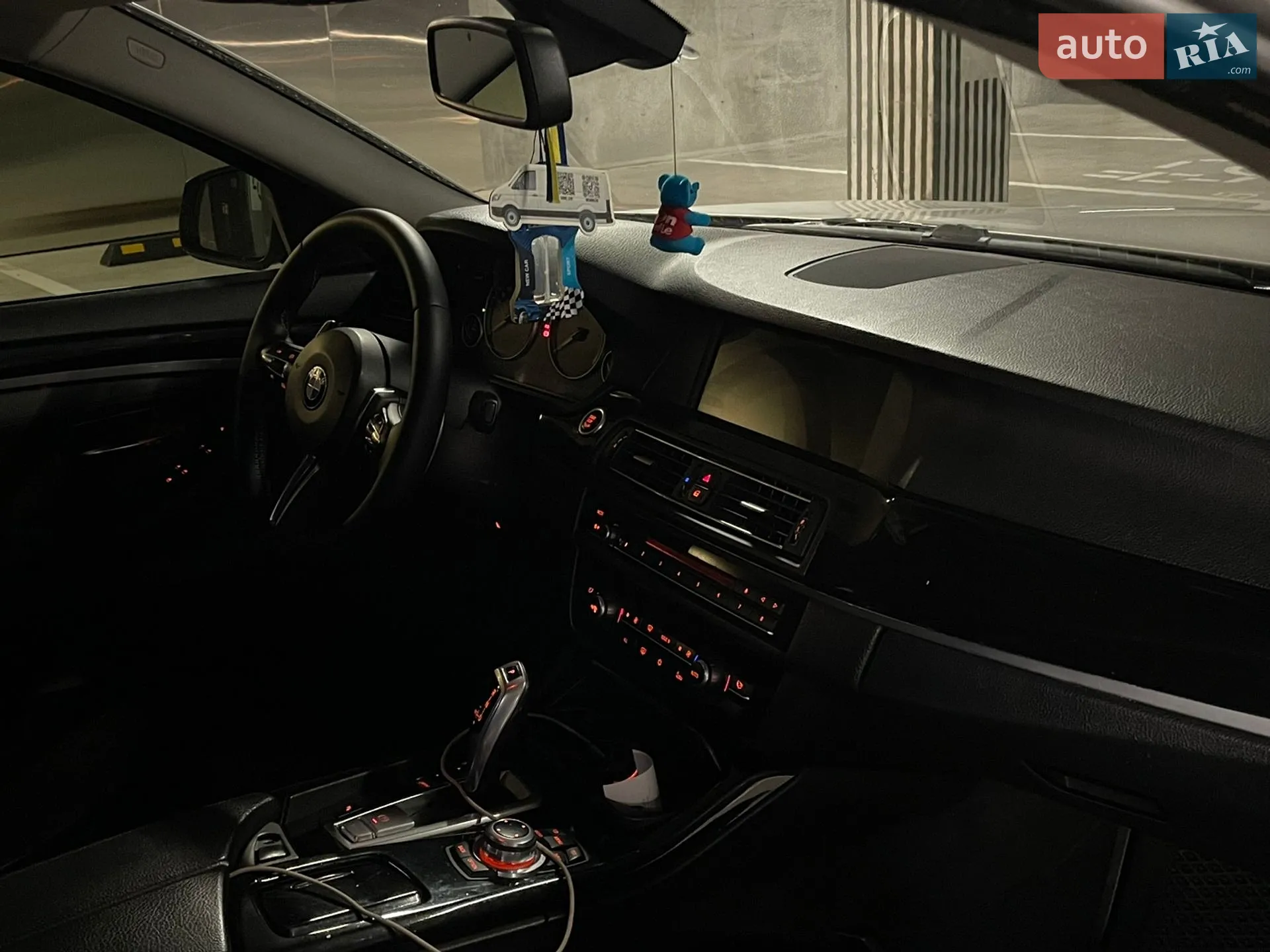 2010 BMW 5er - мініатюра 8