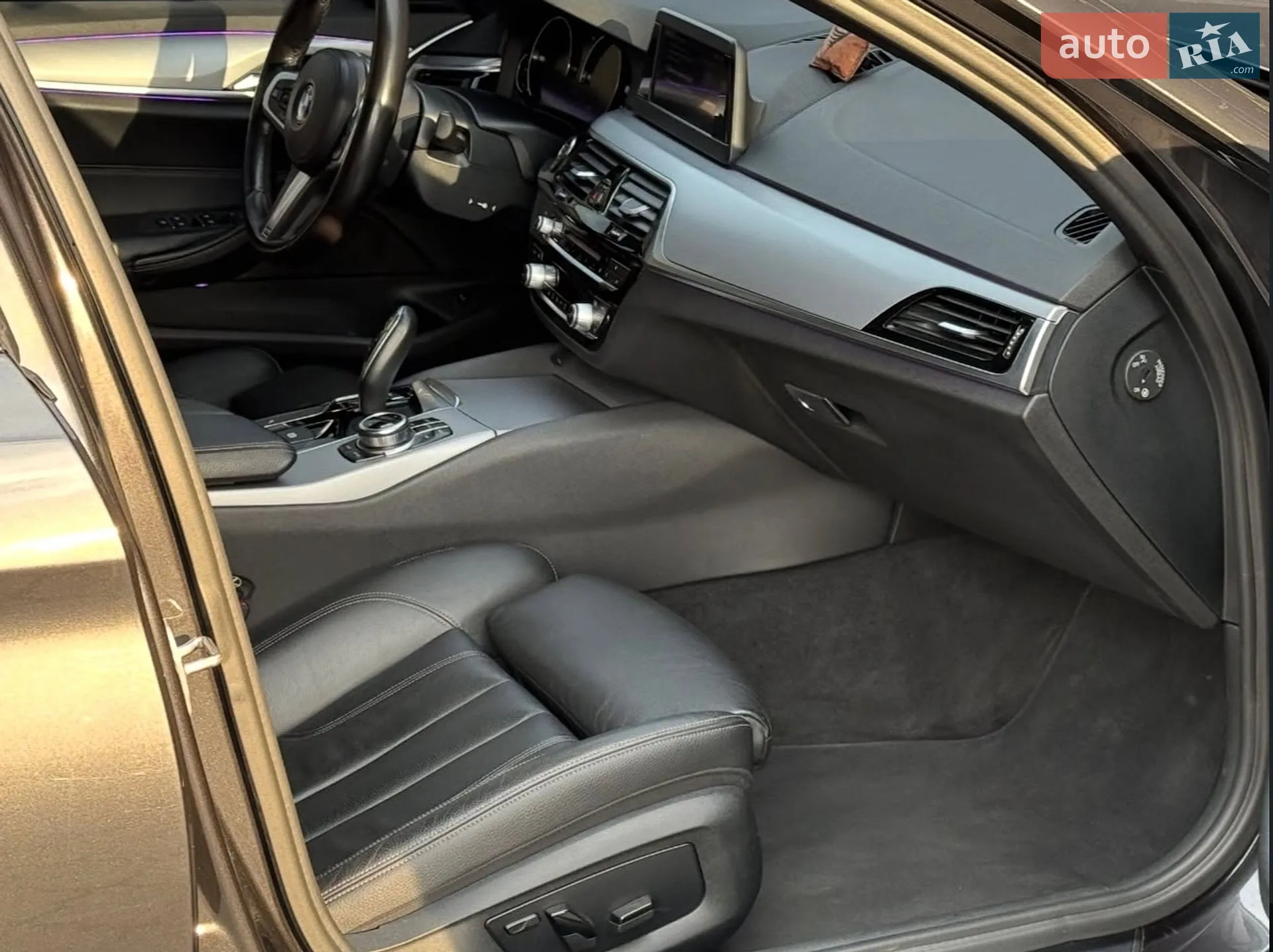2017 BMW 5er - мініатюра 15