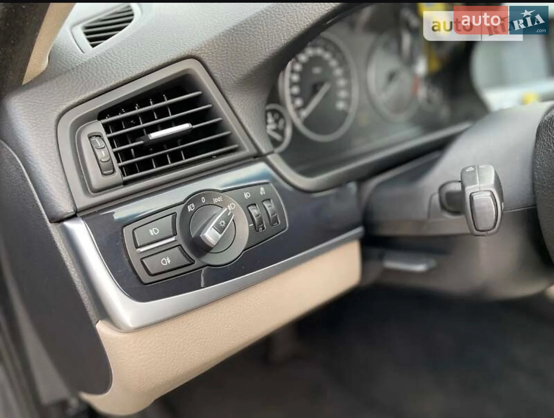 2010 BMW 5er - мініатюра 19