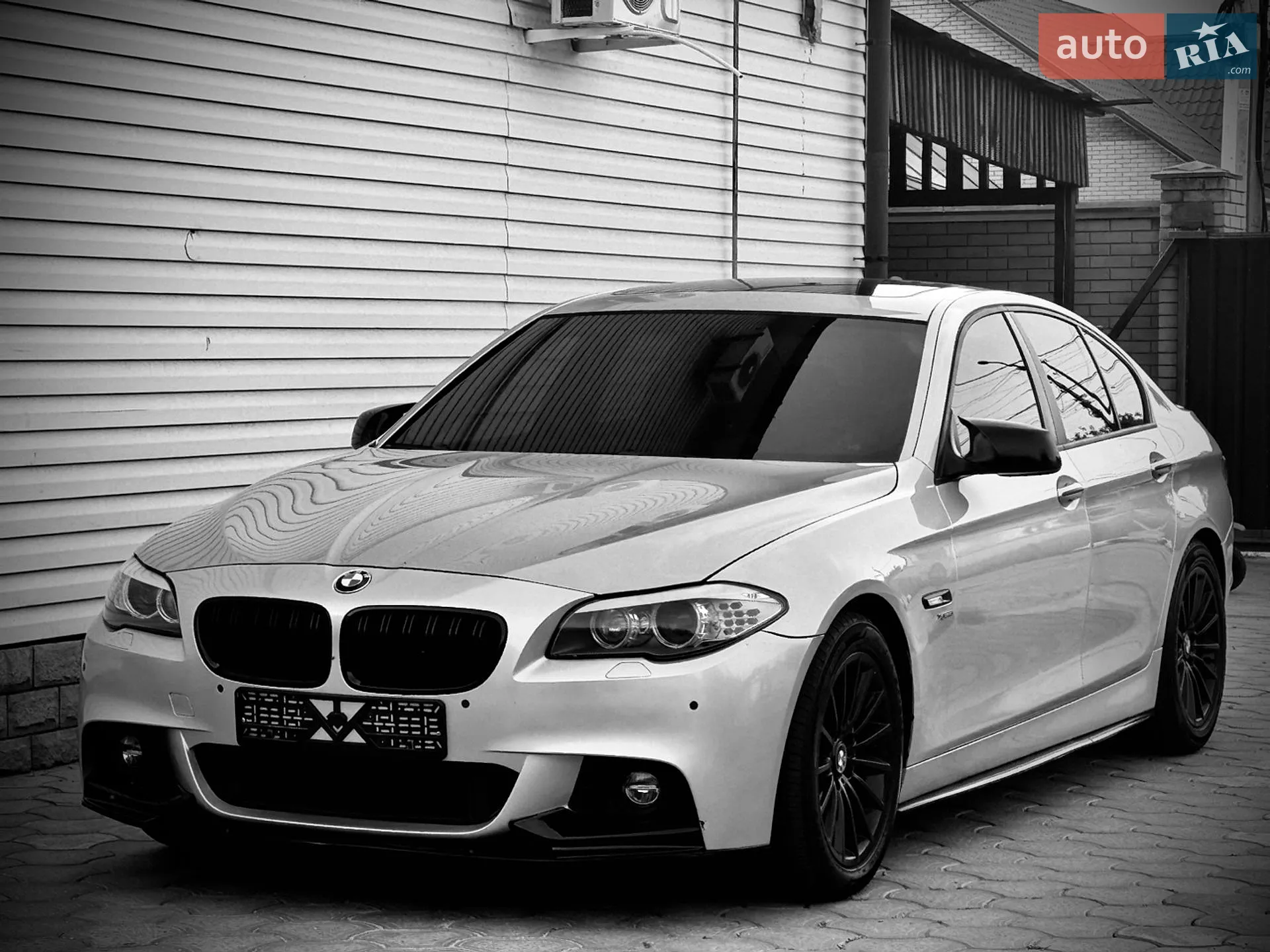 2010 BMW 5er - мініатюра 23