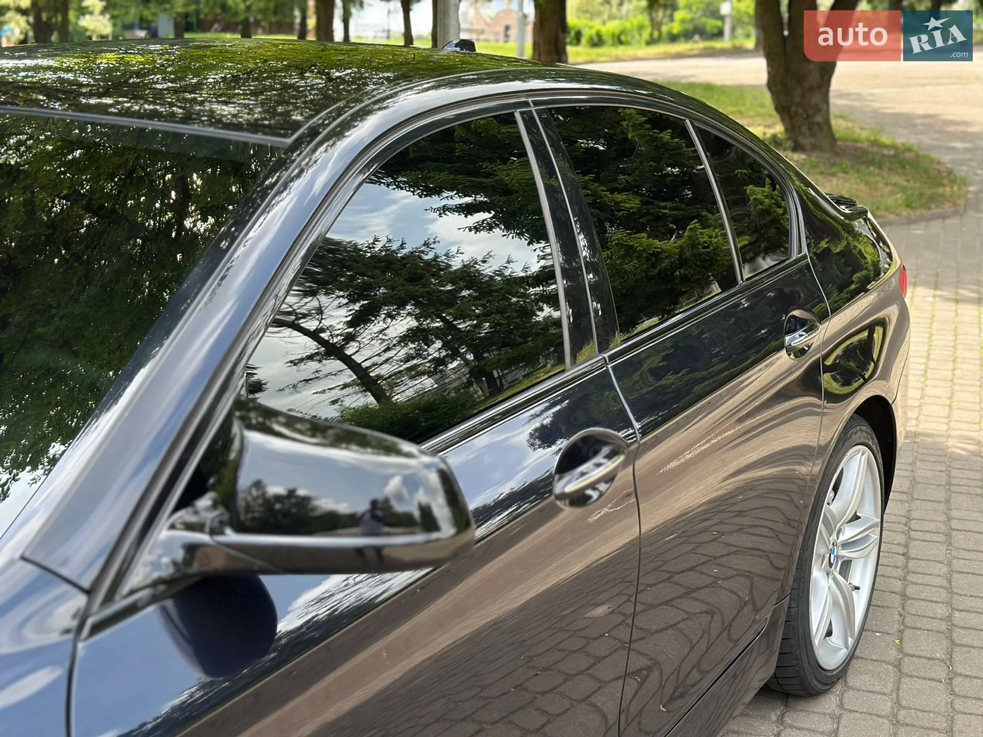 2013 BMW 5er - мініатюра 13