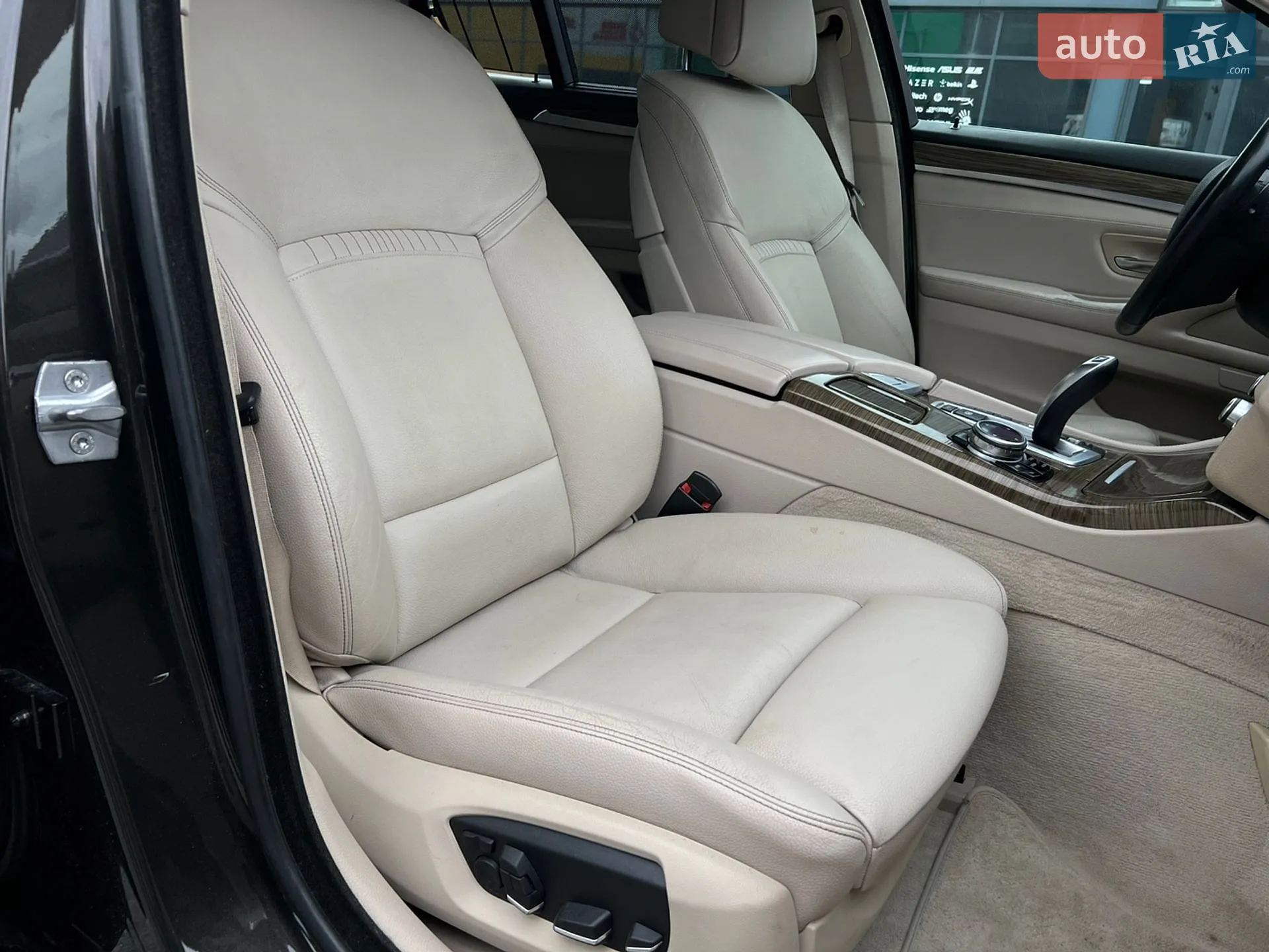 2013 BMW 5er - мініатюра 19