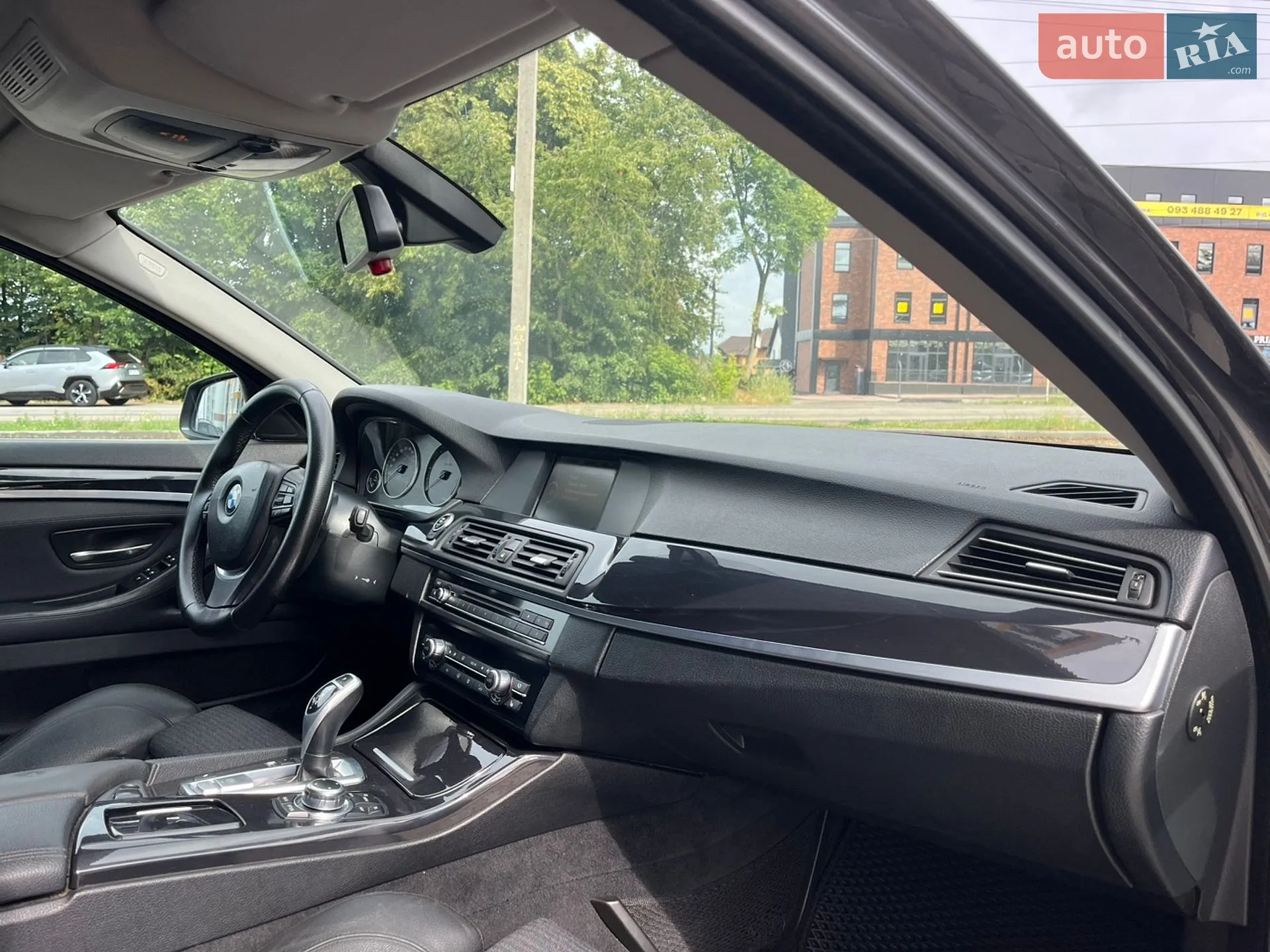 2011 BMW 5er - мініатюра 25